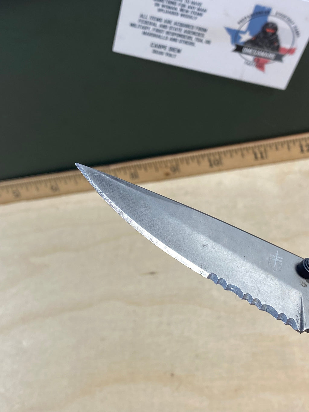 Gerber # 120 Paraframe A/O Plunge Lock. Light usage. Chips on blade and dirty.