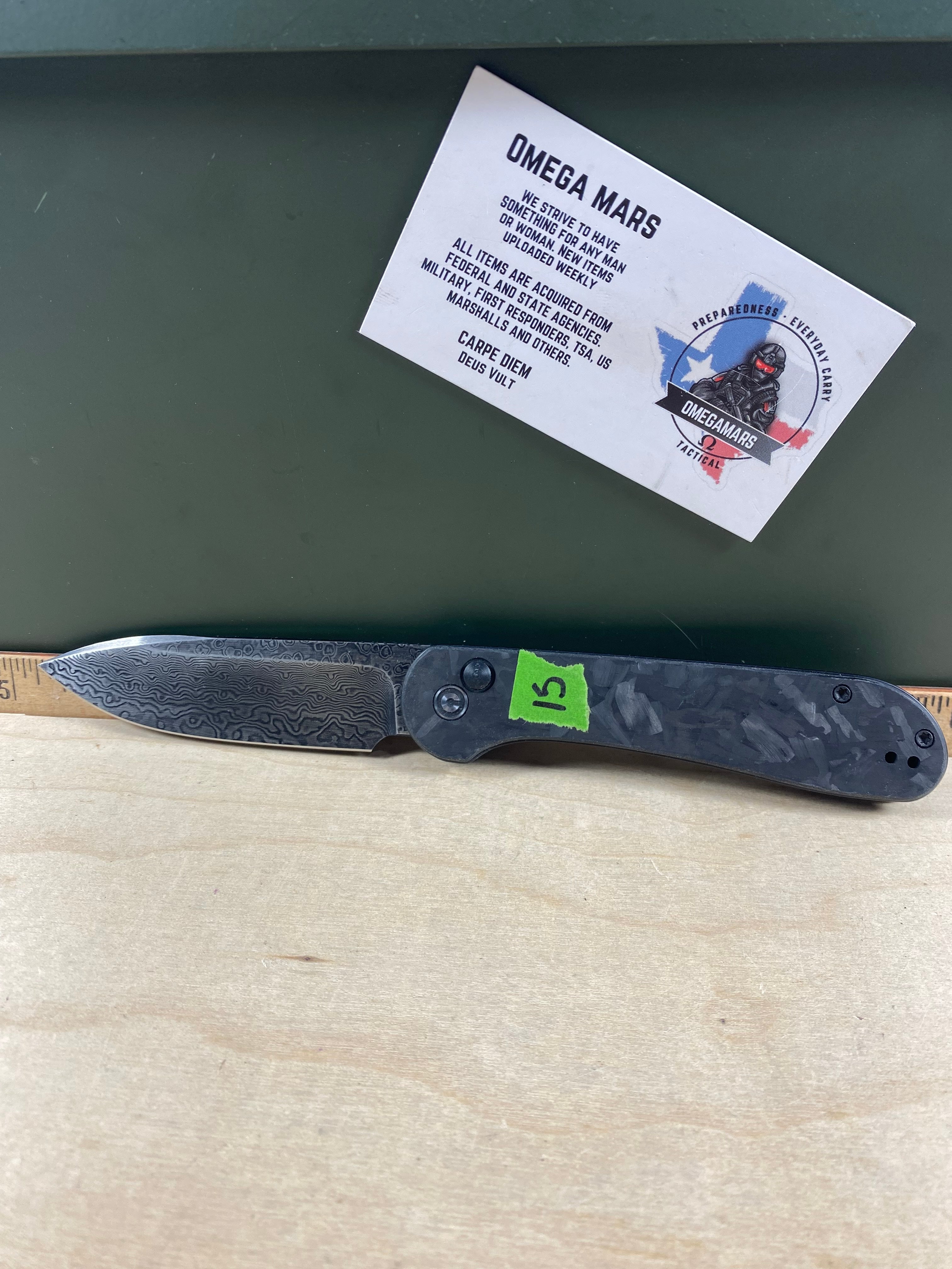 CIVIVI #15 Button Lock Elementum Damascus Pocket Knife. Light usage. (MSRP $126.00 NEW)