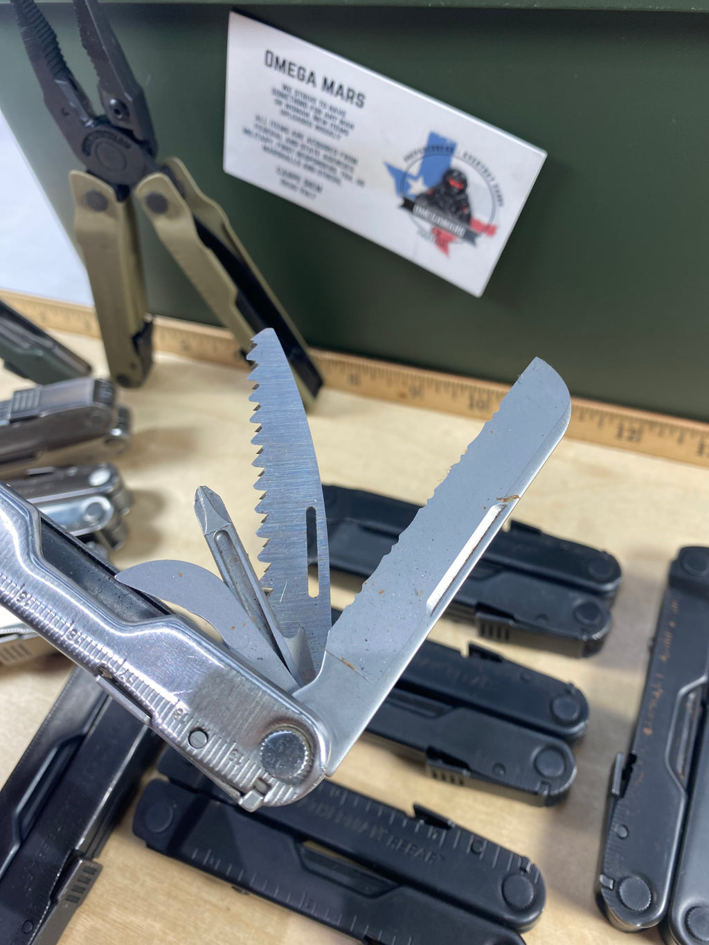 Leatherman Rebar. Light usage. (multi-qty.) (MSRP $99.95 NEW)