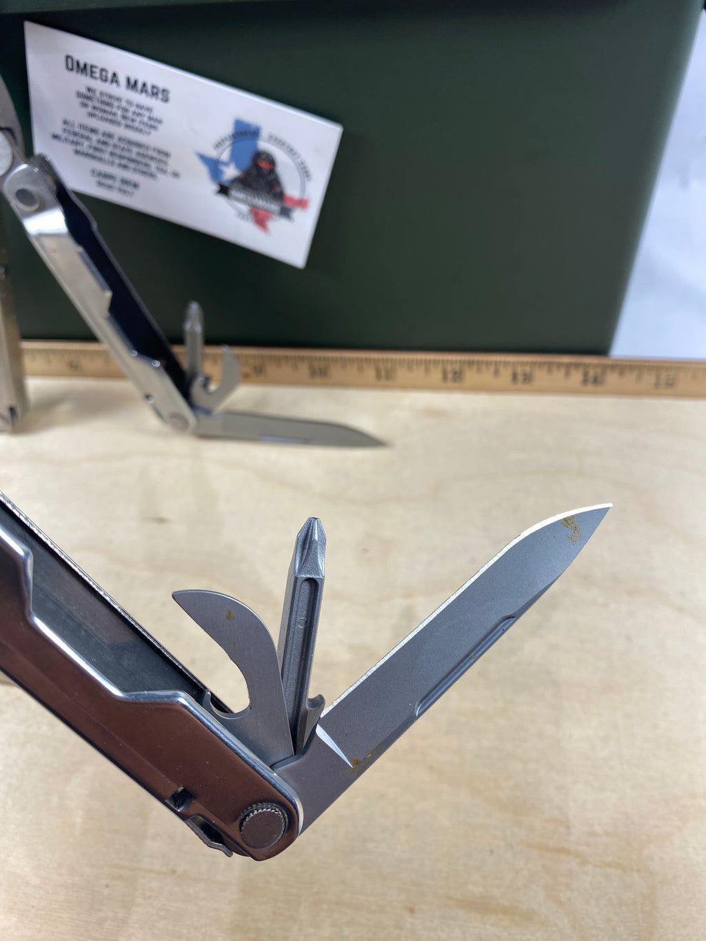 Leatherman Bond. Light usage. (multi-qty.) (MSRP $49.95 NEW)