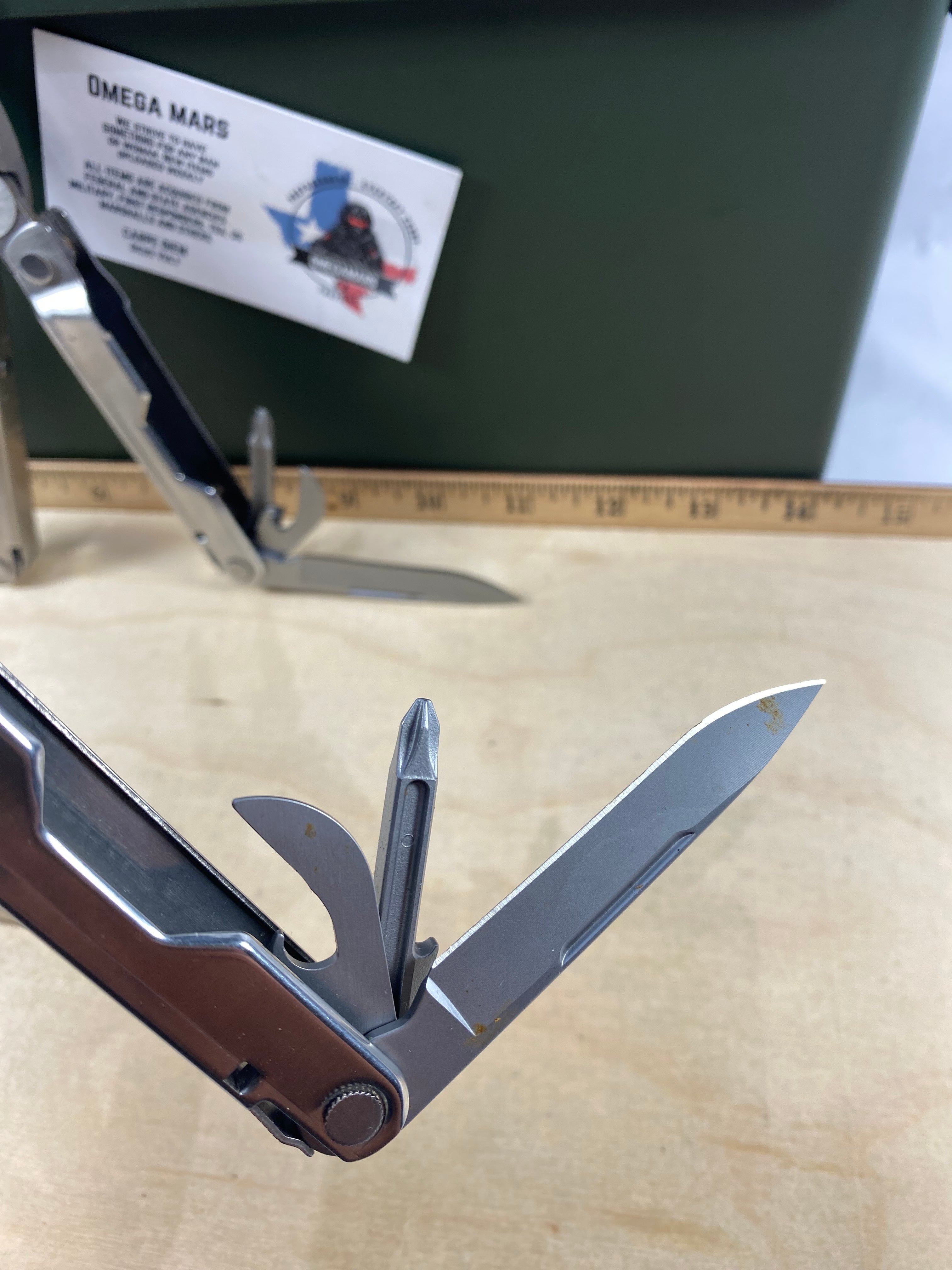 Leatherman Bond. Light usage. (multi-qty.) (MSRP $49.95 NEW)