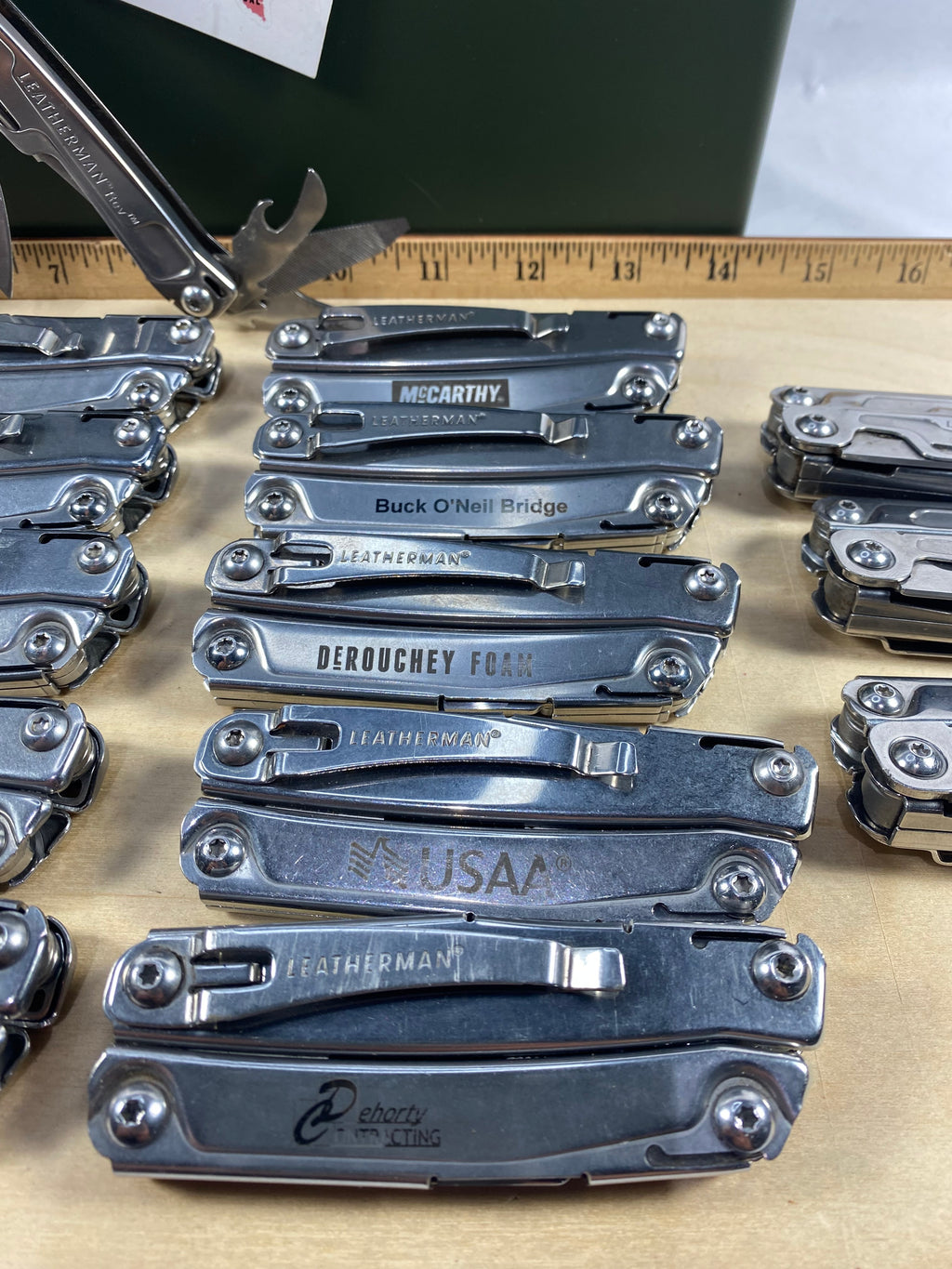 Leatherman Rev. Light usage. (multi-qty.) (MSRP $44.95)