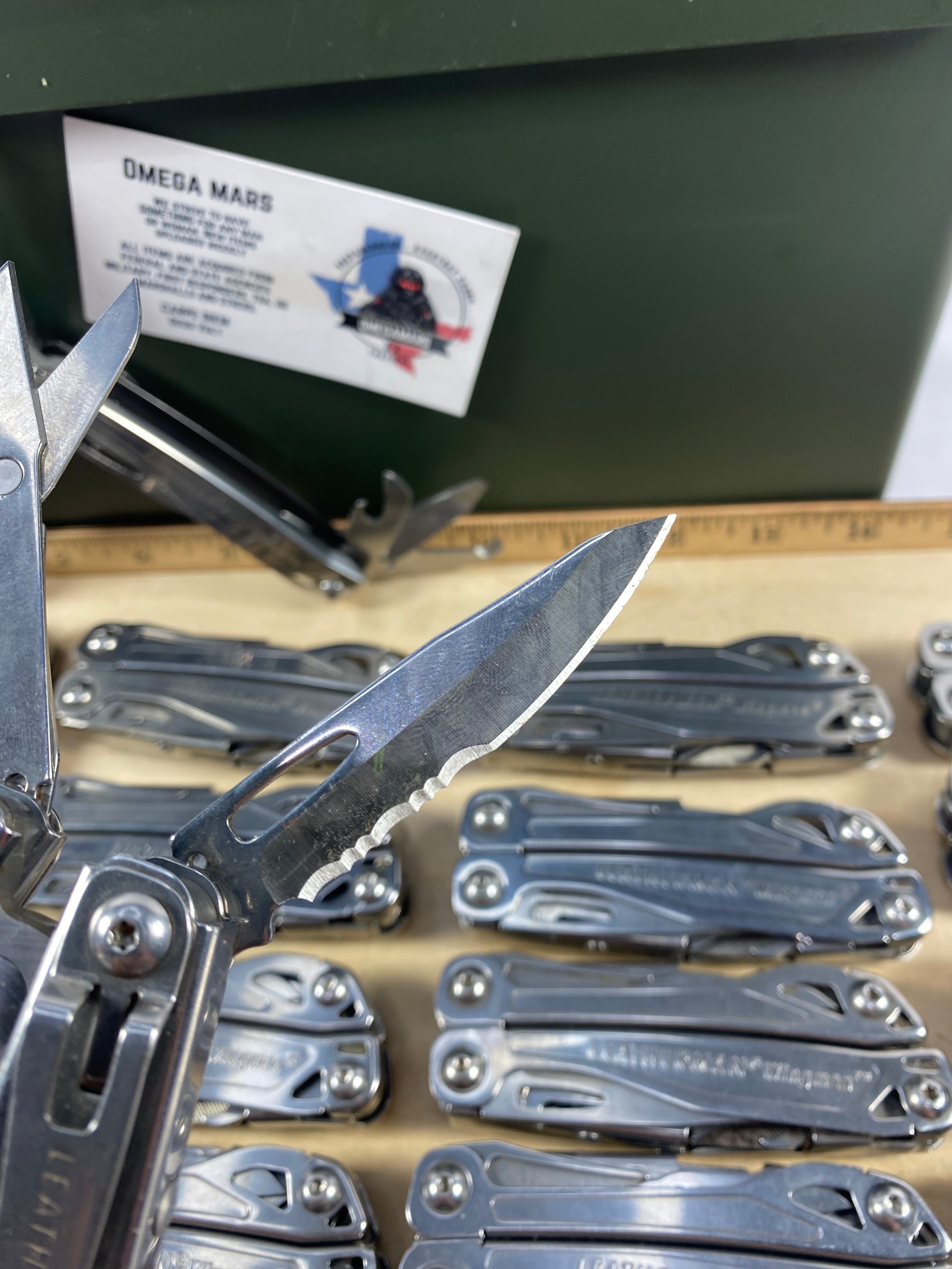 Leatherman Wingman. Light usage. (multi-qty.) (MSRP $49.95 NEW)