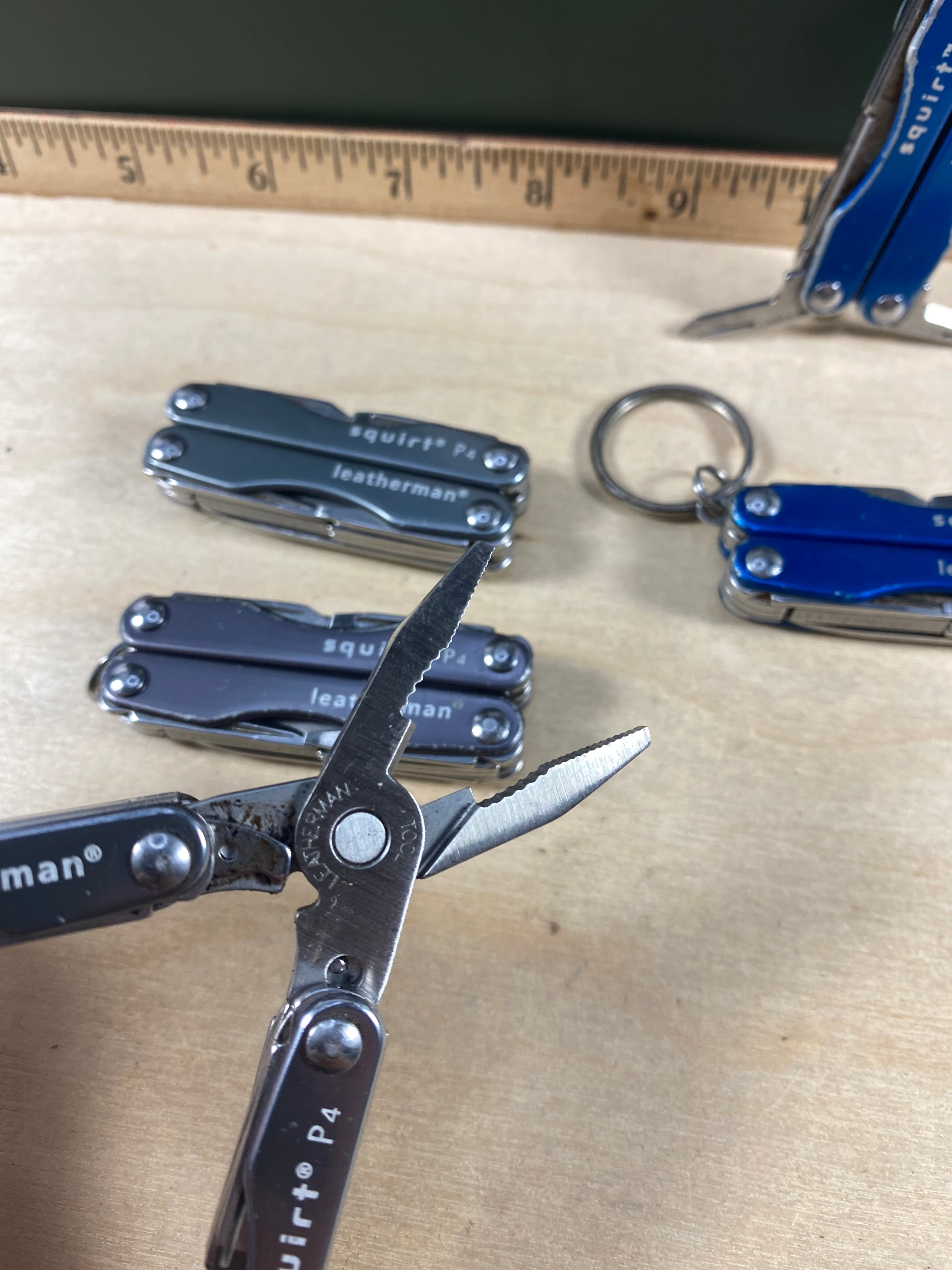 Leatherman Squirt P4. Light usage. Retired. (multi.qty.)
