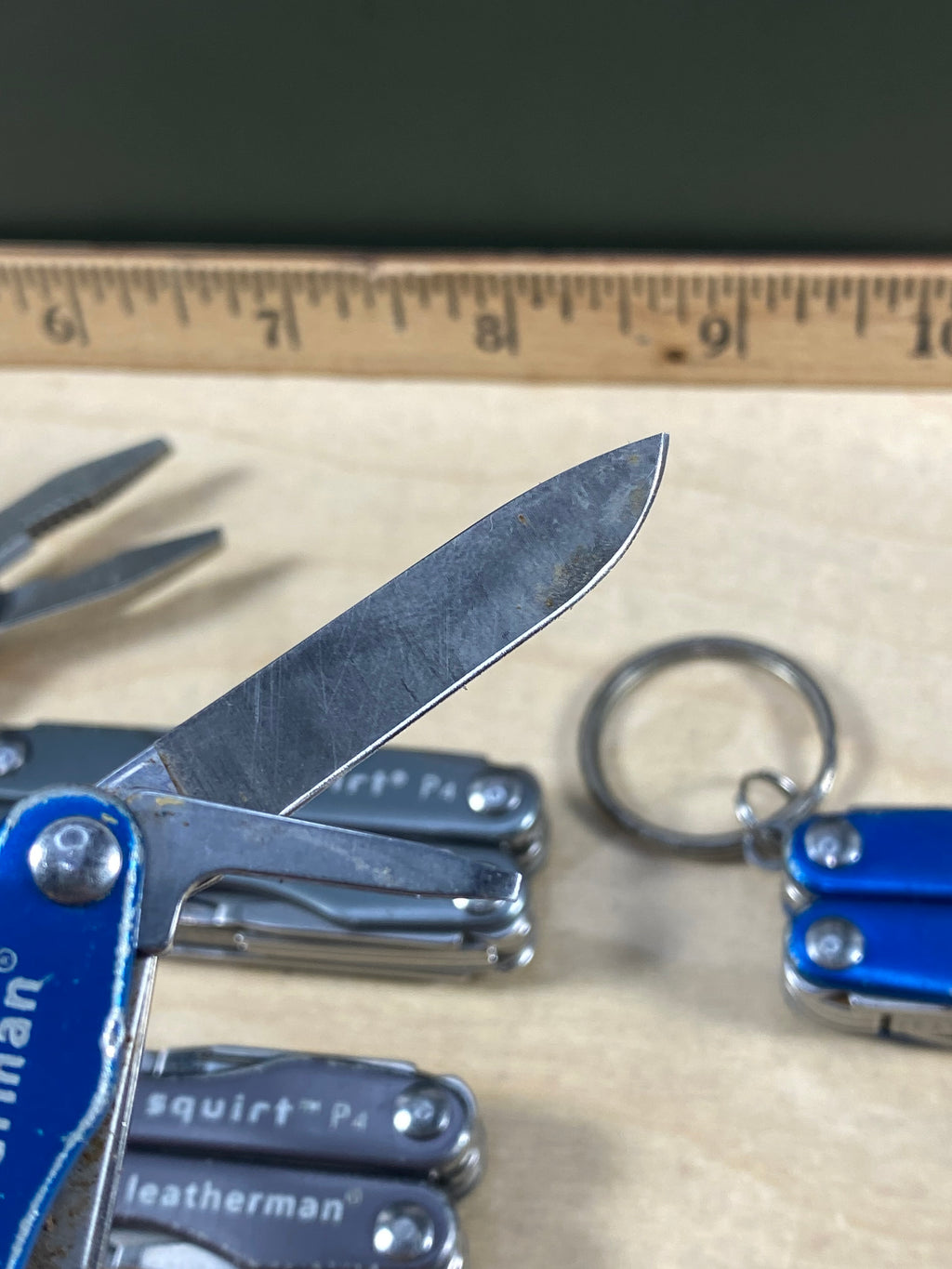 Leatherman Squirt P4. Light usage. Retired. (multi.qty.)