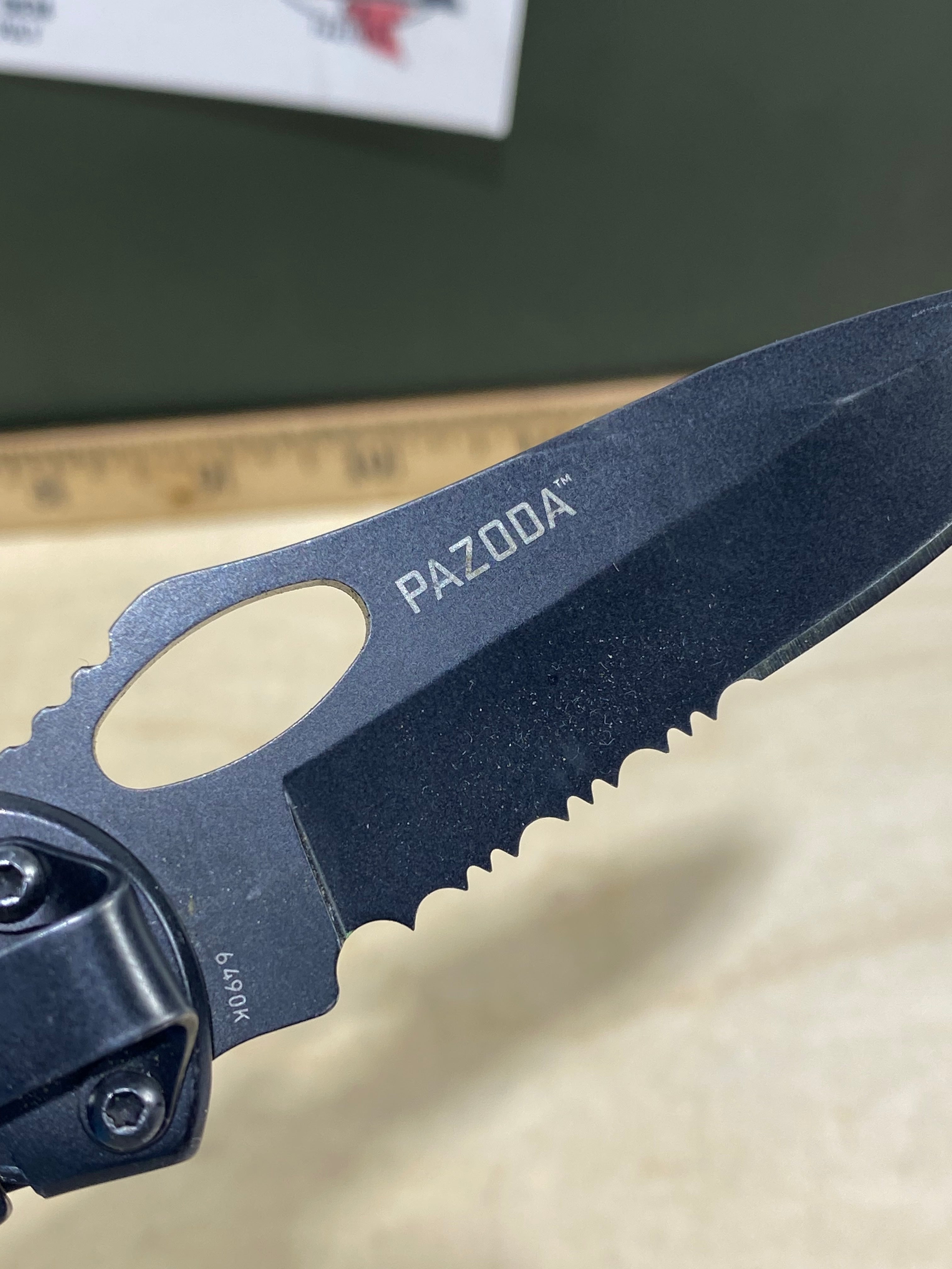 CRKT 6490K Pazoda #6. Light usage