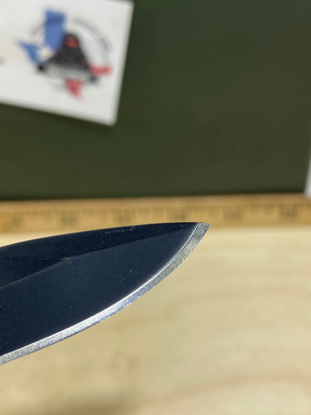 CRKT 6490K Pazoda #6. Light usage