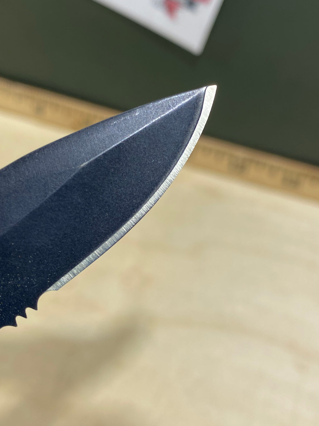 CRKT 6490K Pazoda #6. Light usage
