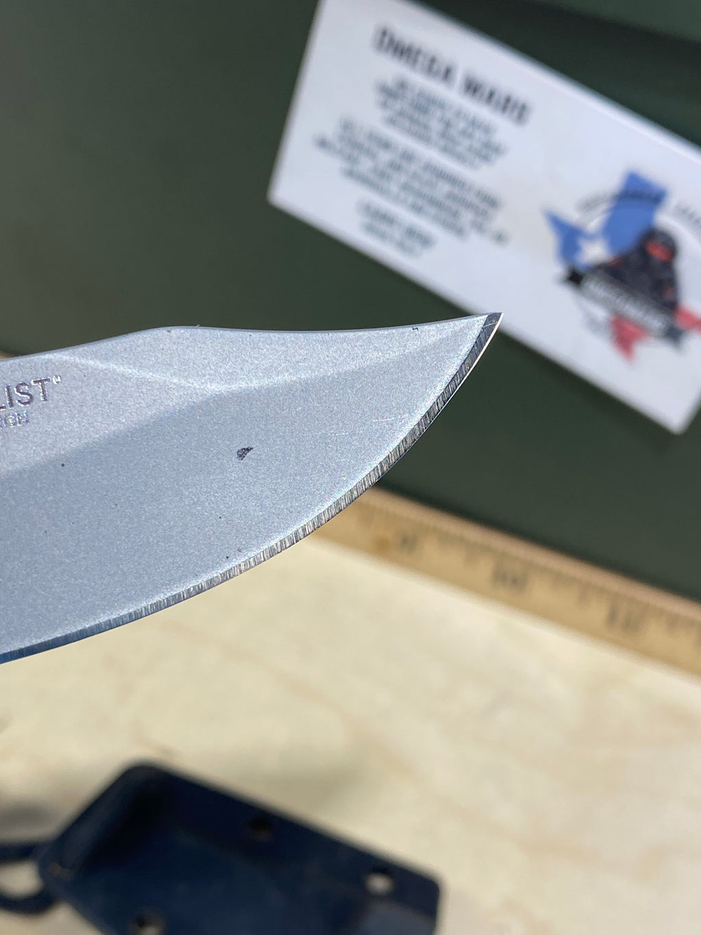 CRKT 2387 Minimalist Bowie #9. Light usage