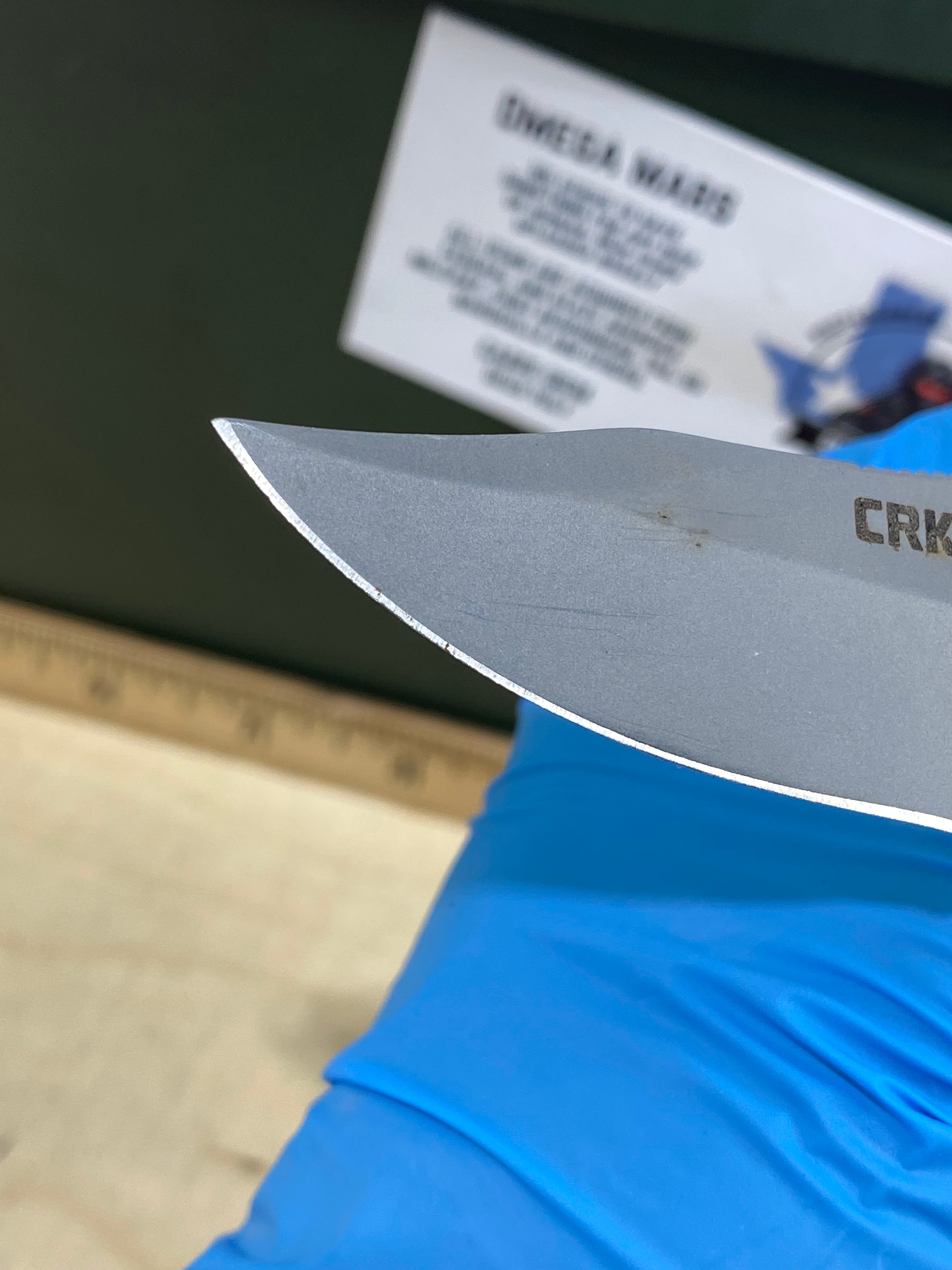 CRKT 2387 Minimalist Bowie #11. Light usage