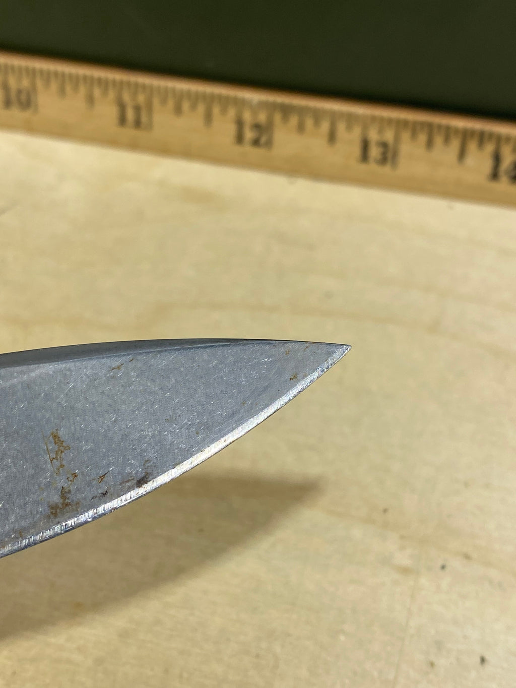 CRKT 2522 Burnley Design #42. Light usage. Customized. Resharpened. Super Dirty.