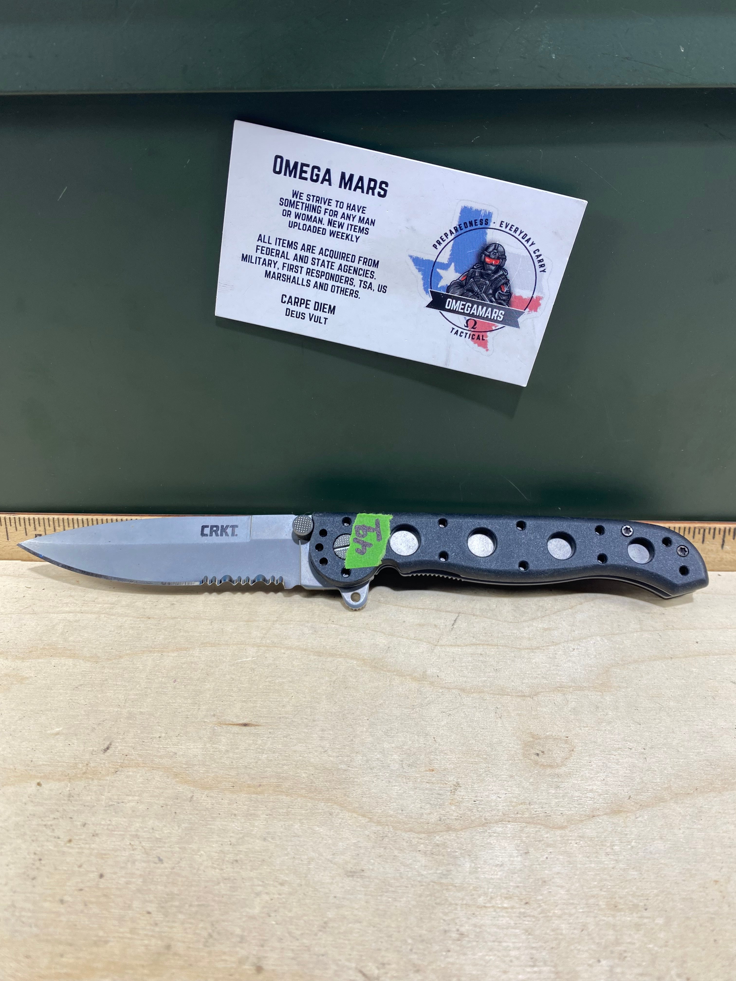 CRKT M16-13Z Carson #49. Light usage.