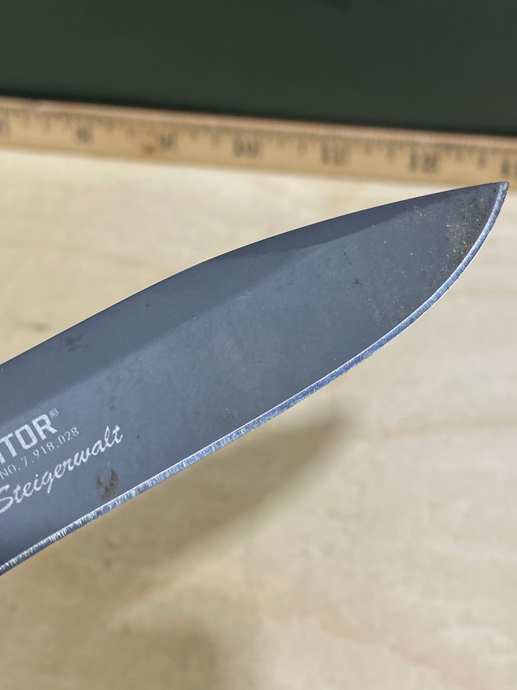 CRKT 6860 Ignitor #88. Light usage. Dirty