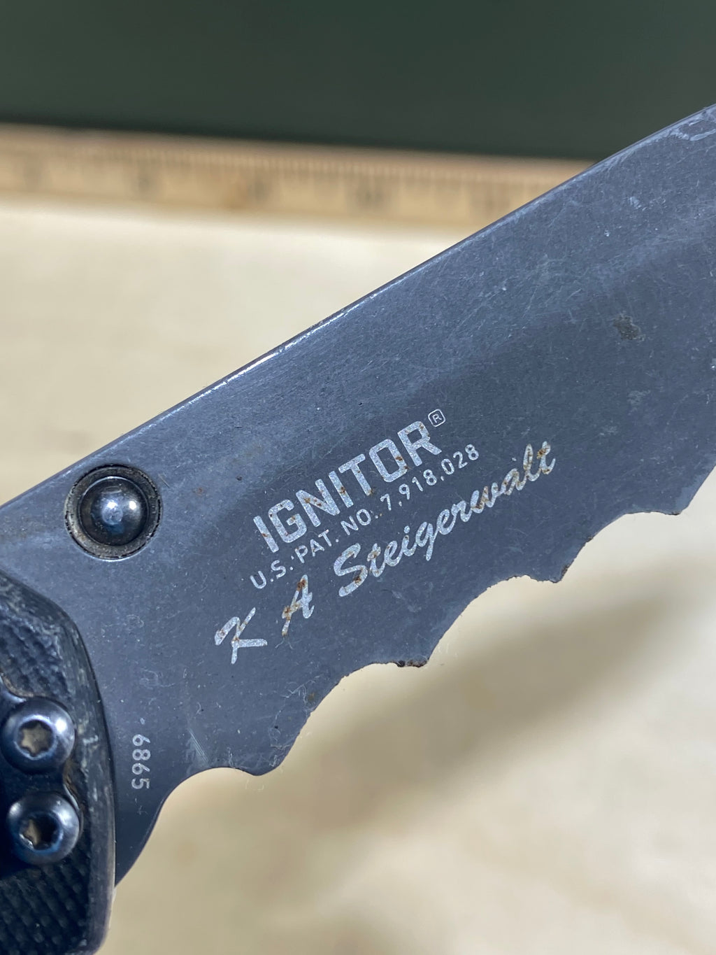 CRKT 6865 Ignitor #89. Light usage. Dirty