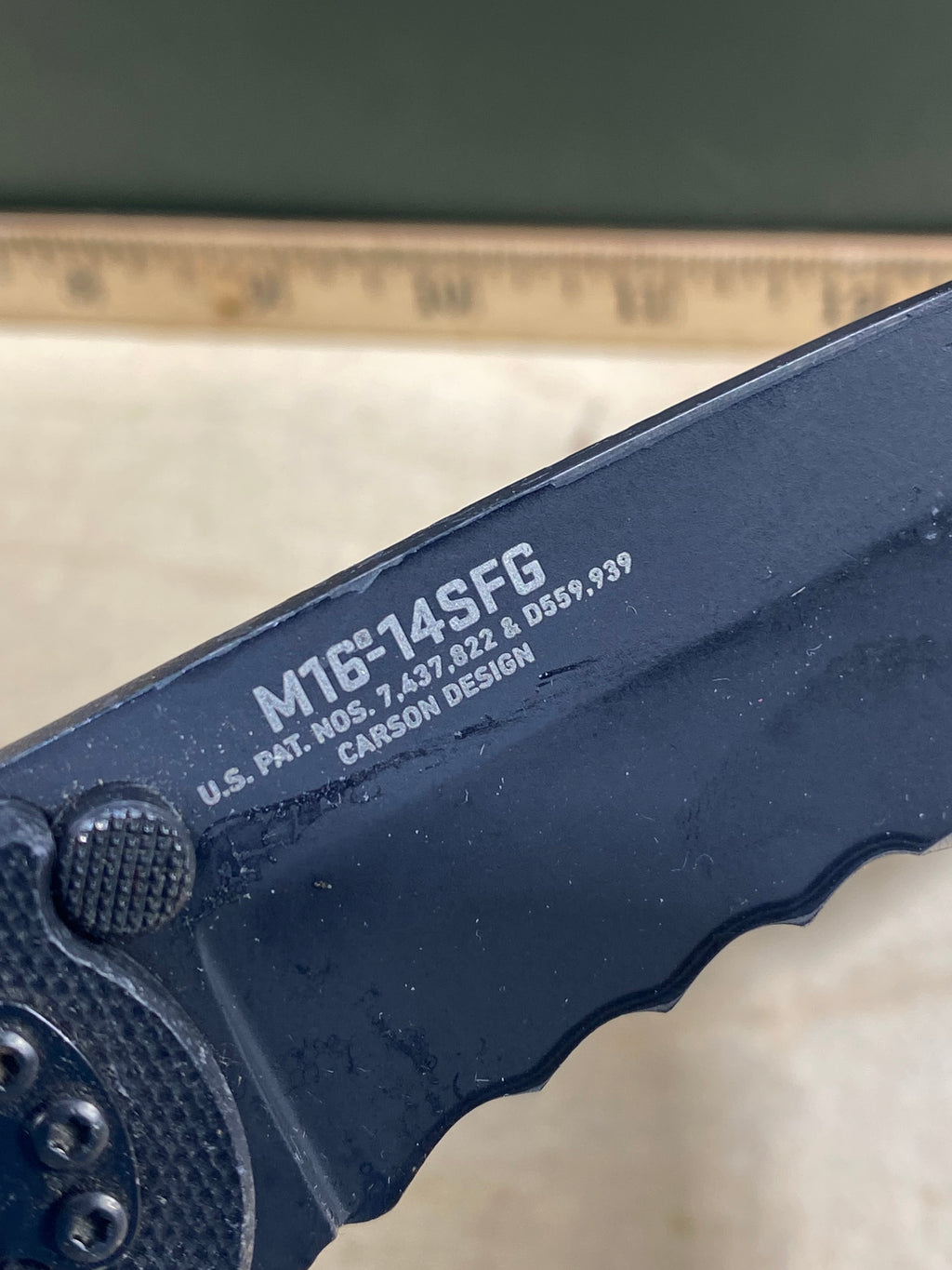 CRKT M16-14SFG #101. Light usage