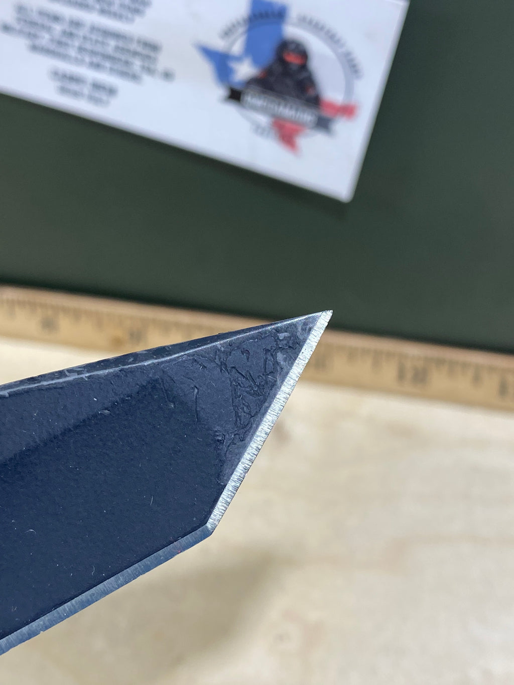 CRKT M16-14SFG #101. Light usage