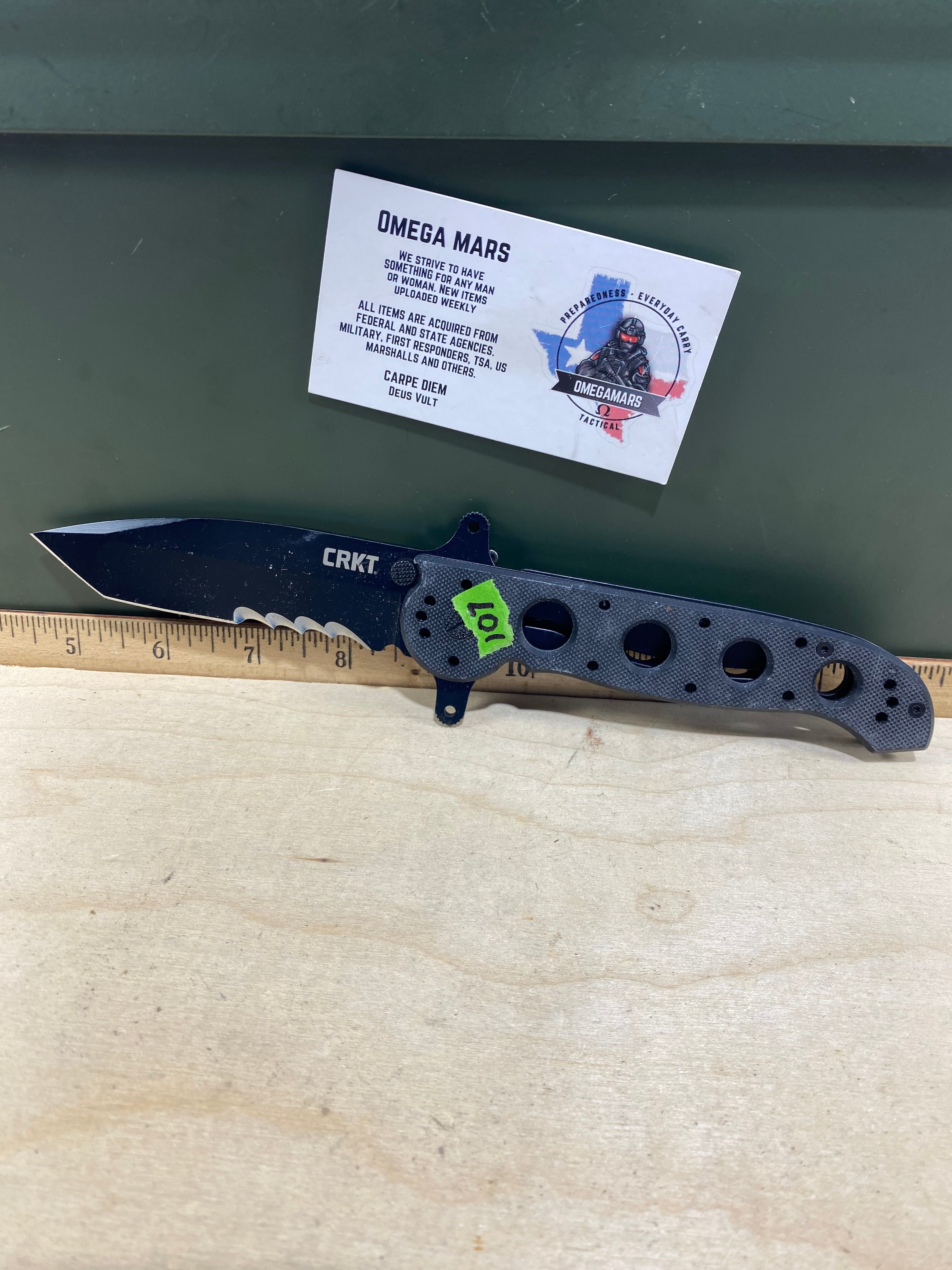 CRKT M16-14SFG #107. Light usage
