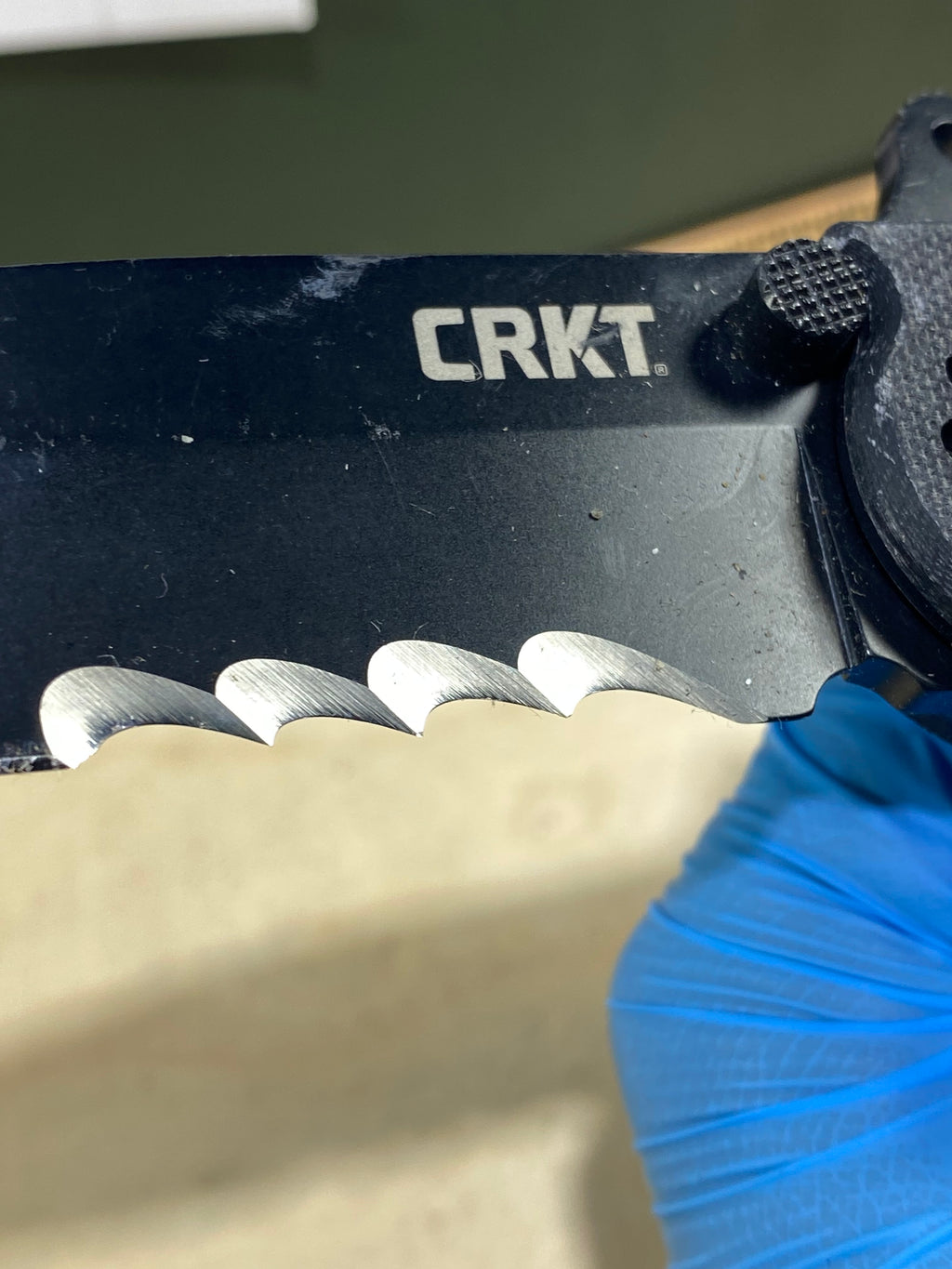 CRKT M16-14SFG #107. Light usage