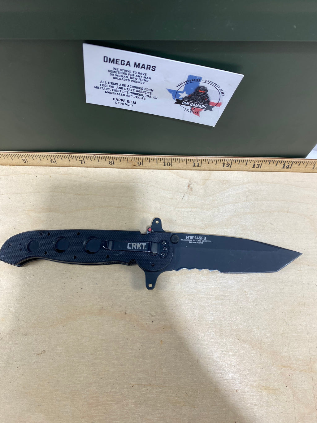 CRKT M16-14SFG #108. Light usage