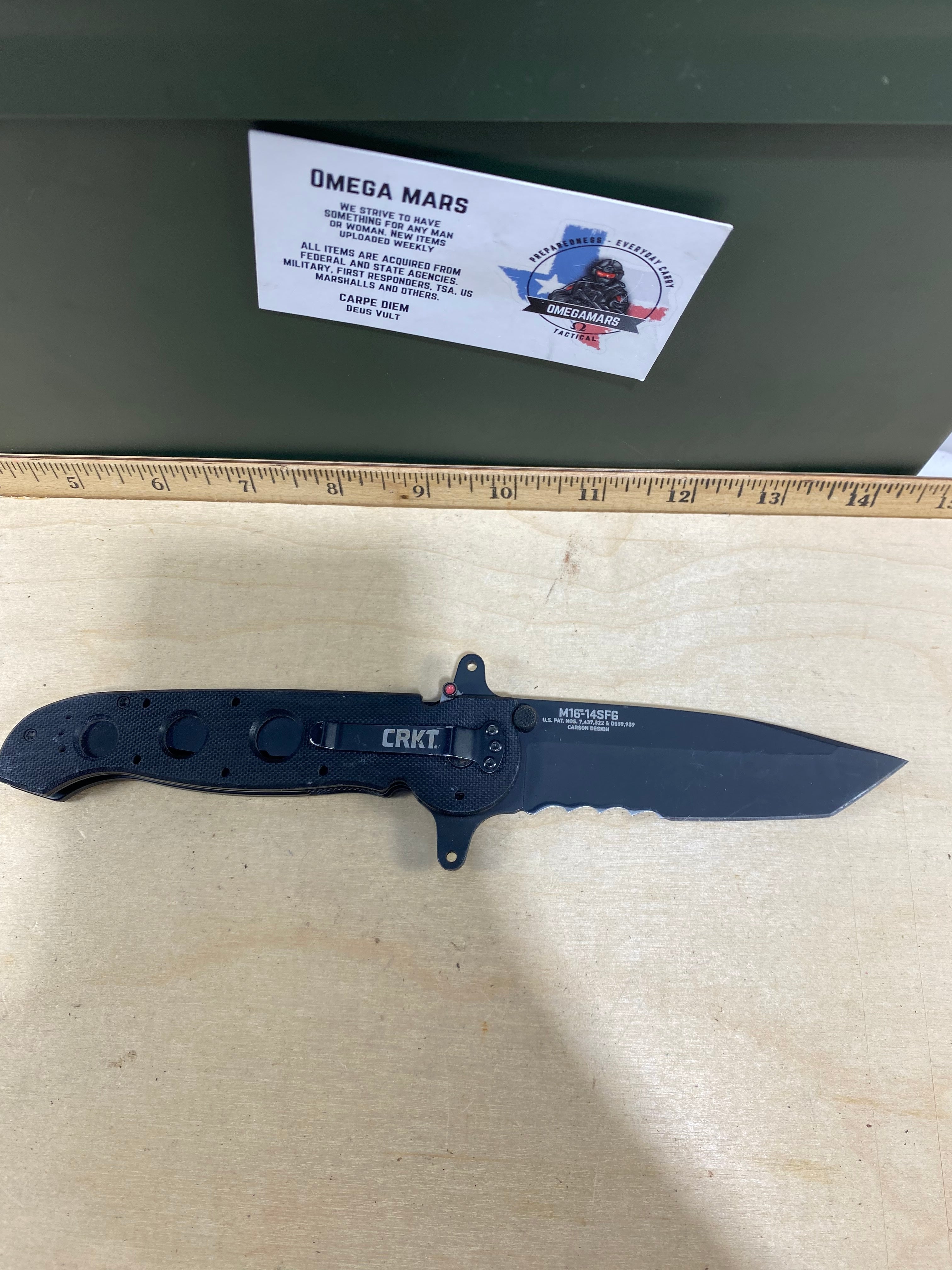 CRKT M16-14SFG #108. Light usage