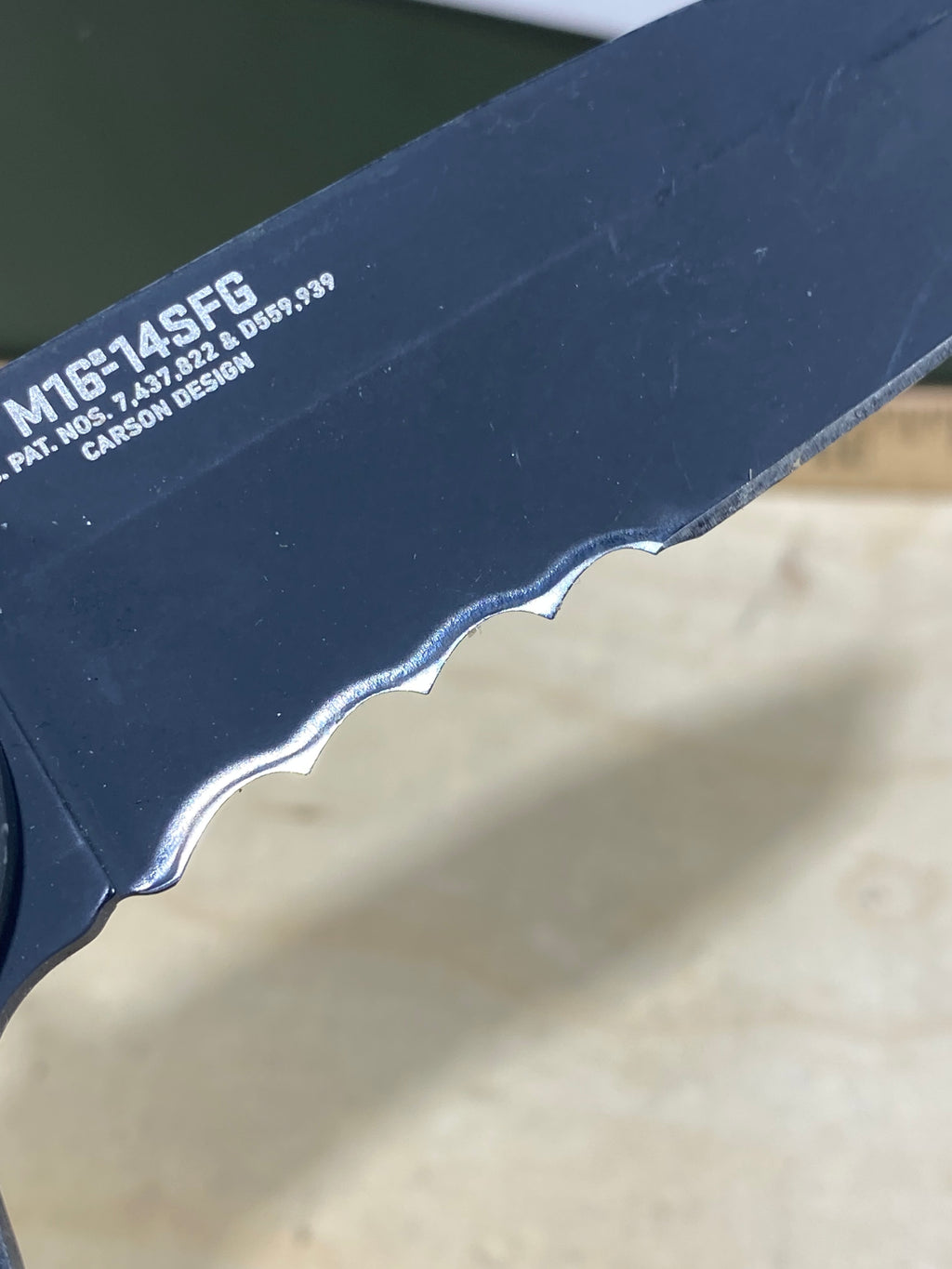 CRKT M16-14SFG #108. Light usage