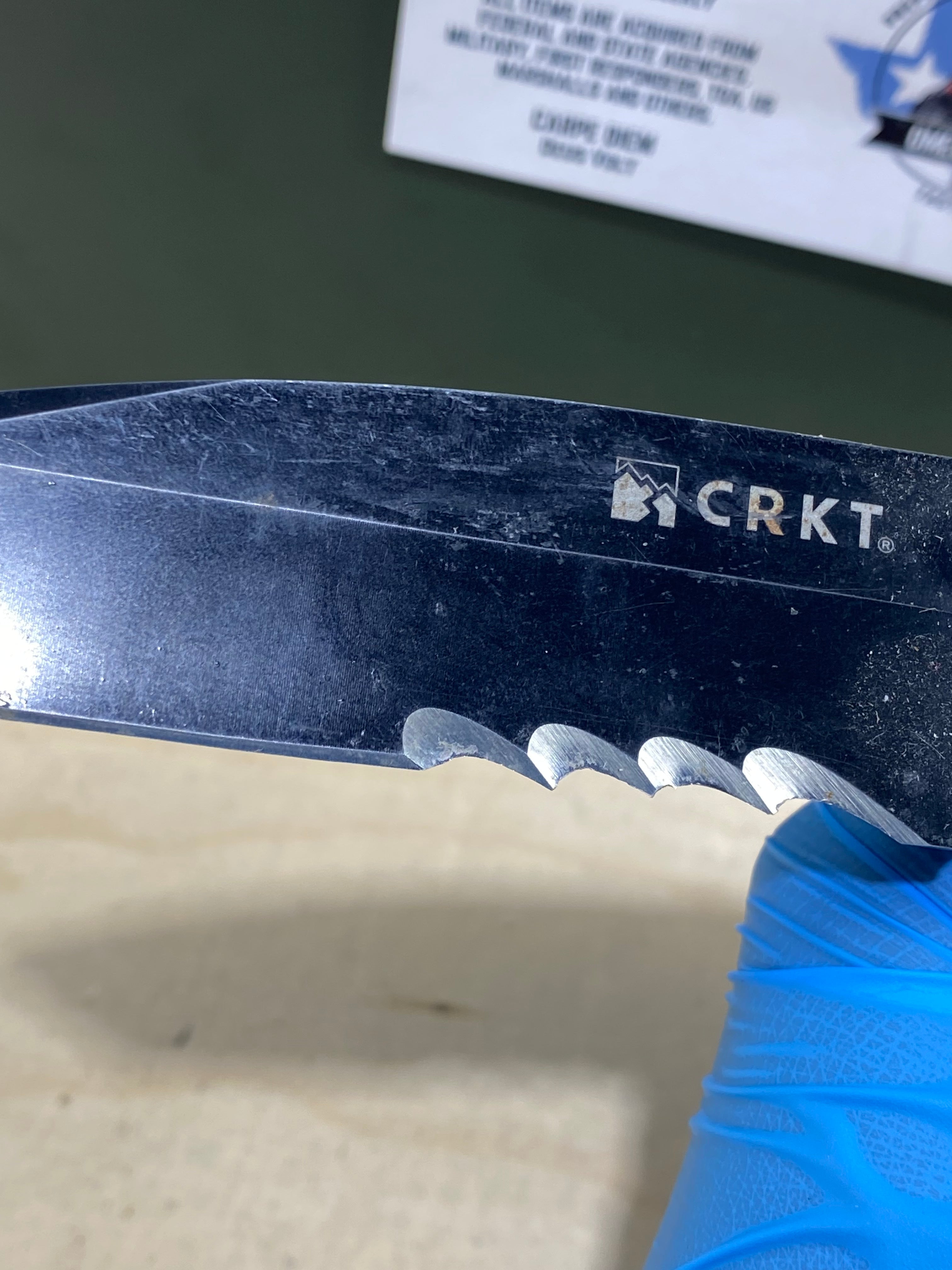 CRKT M16-14SFG #109. Light usage