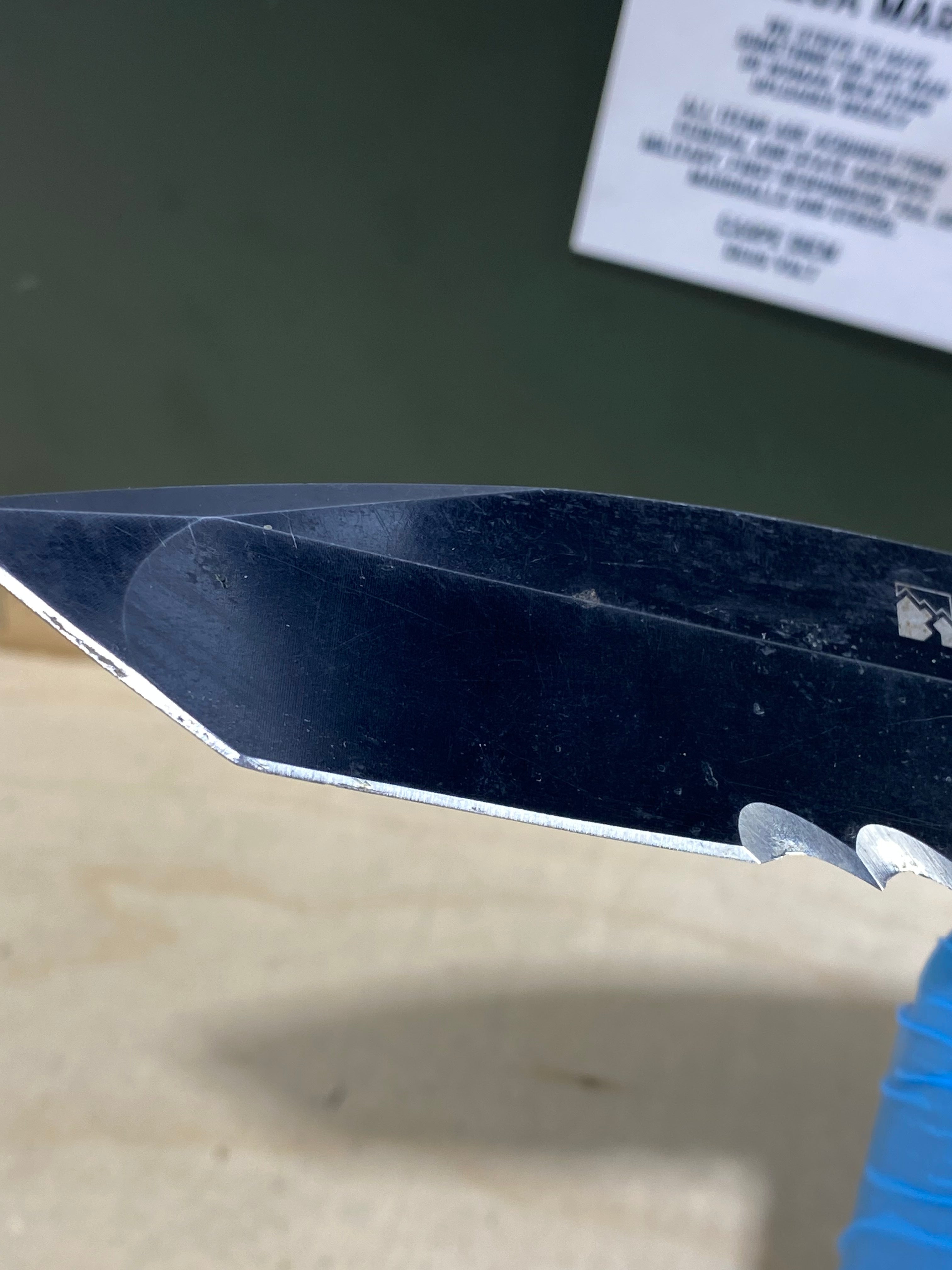 CRKT M16-14SFG #109. Light usage