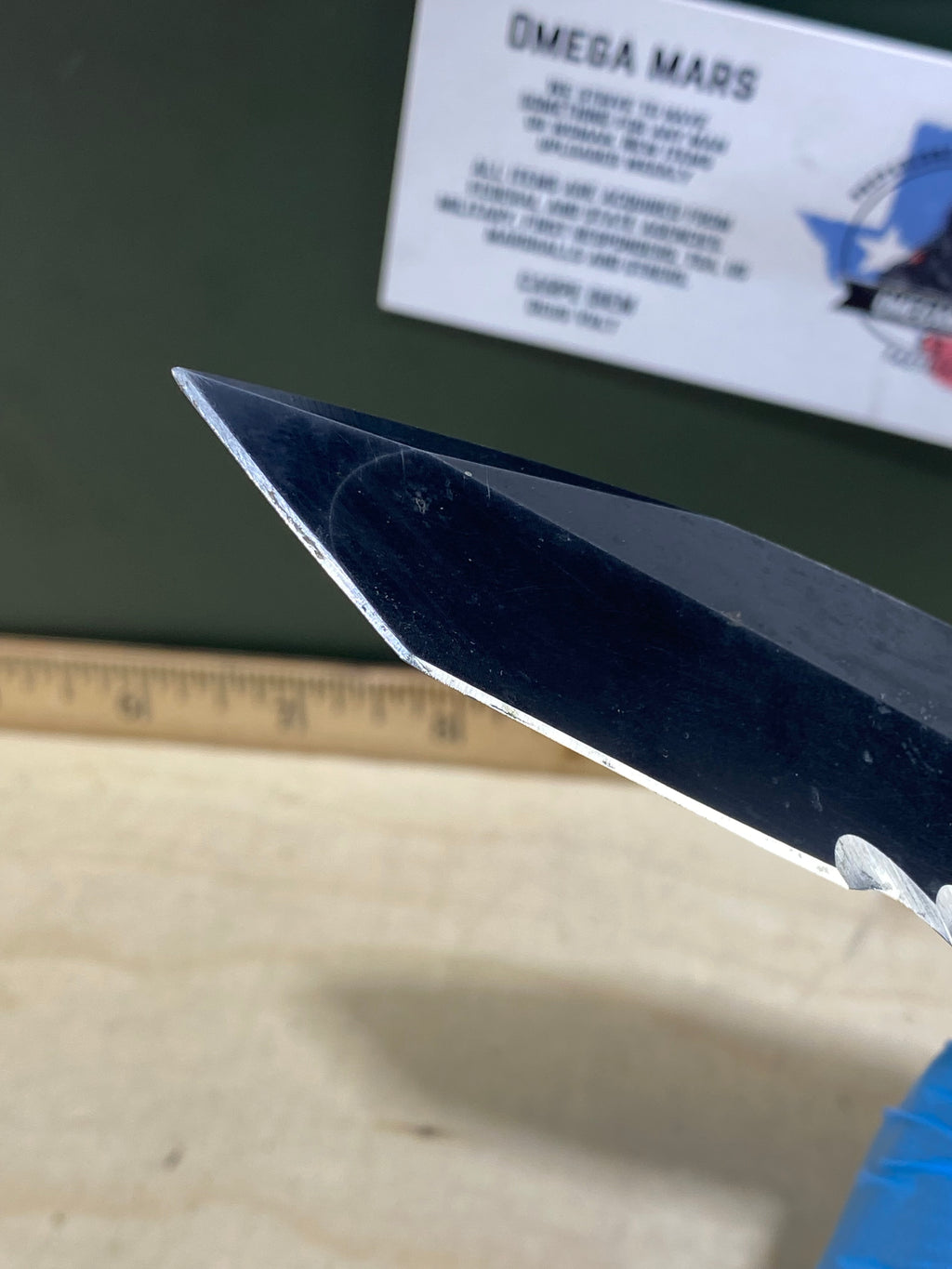 CRKT M16-14SFG #109. Light usage