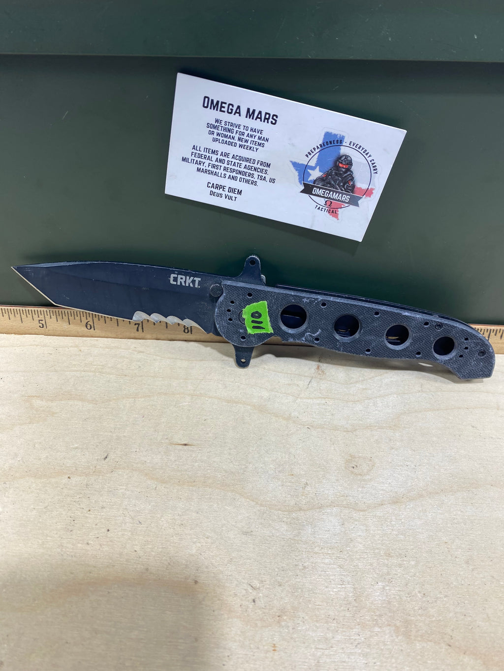 CRKT M16-14SFG #110. Light usage