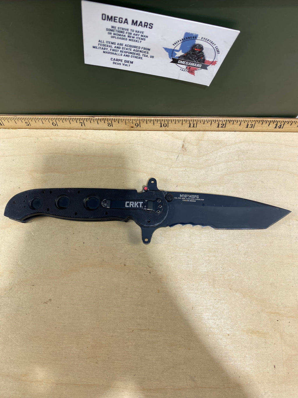 CRKT M16-14SFG #110. Light usage