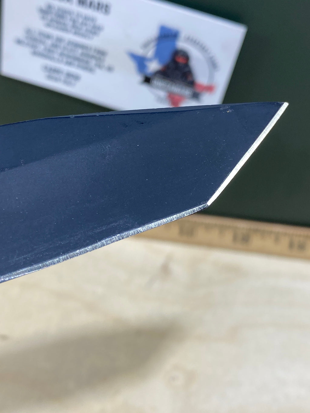 CRKT M16-14SFG #110. Light usage