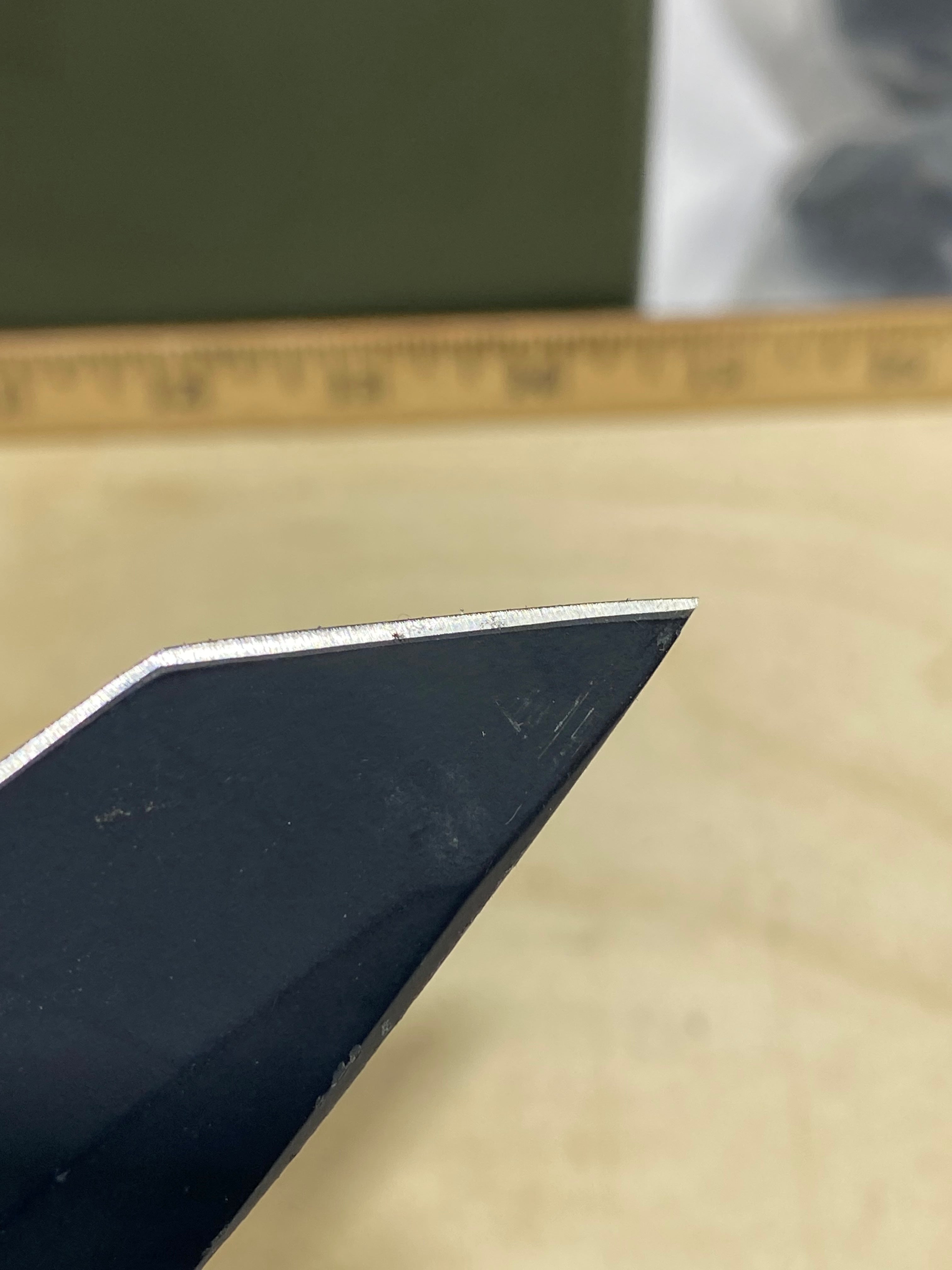 CRKT M16-14SFG #110. Light usage