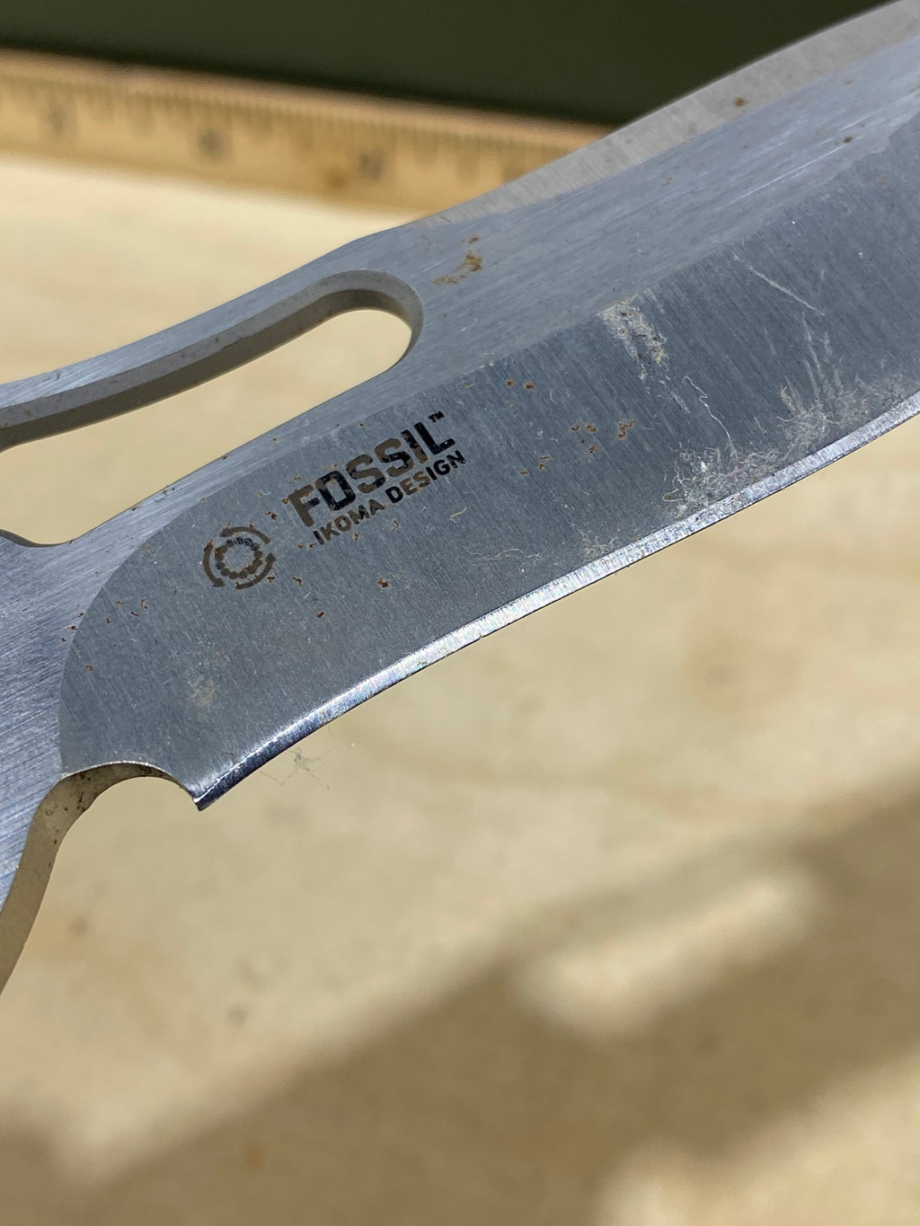 CRKT 5470 Fosil #123. Light usage. Dirty