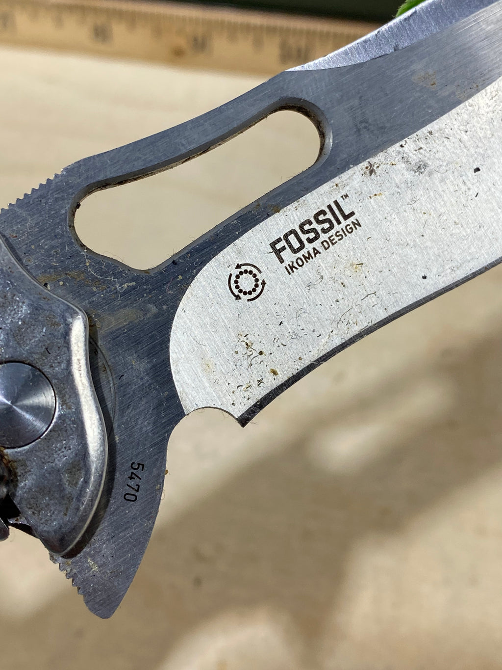 CRKT 5470 Fosil #126. Light usage. Missing pocket clip