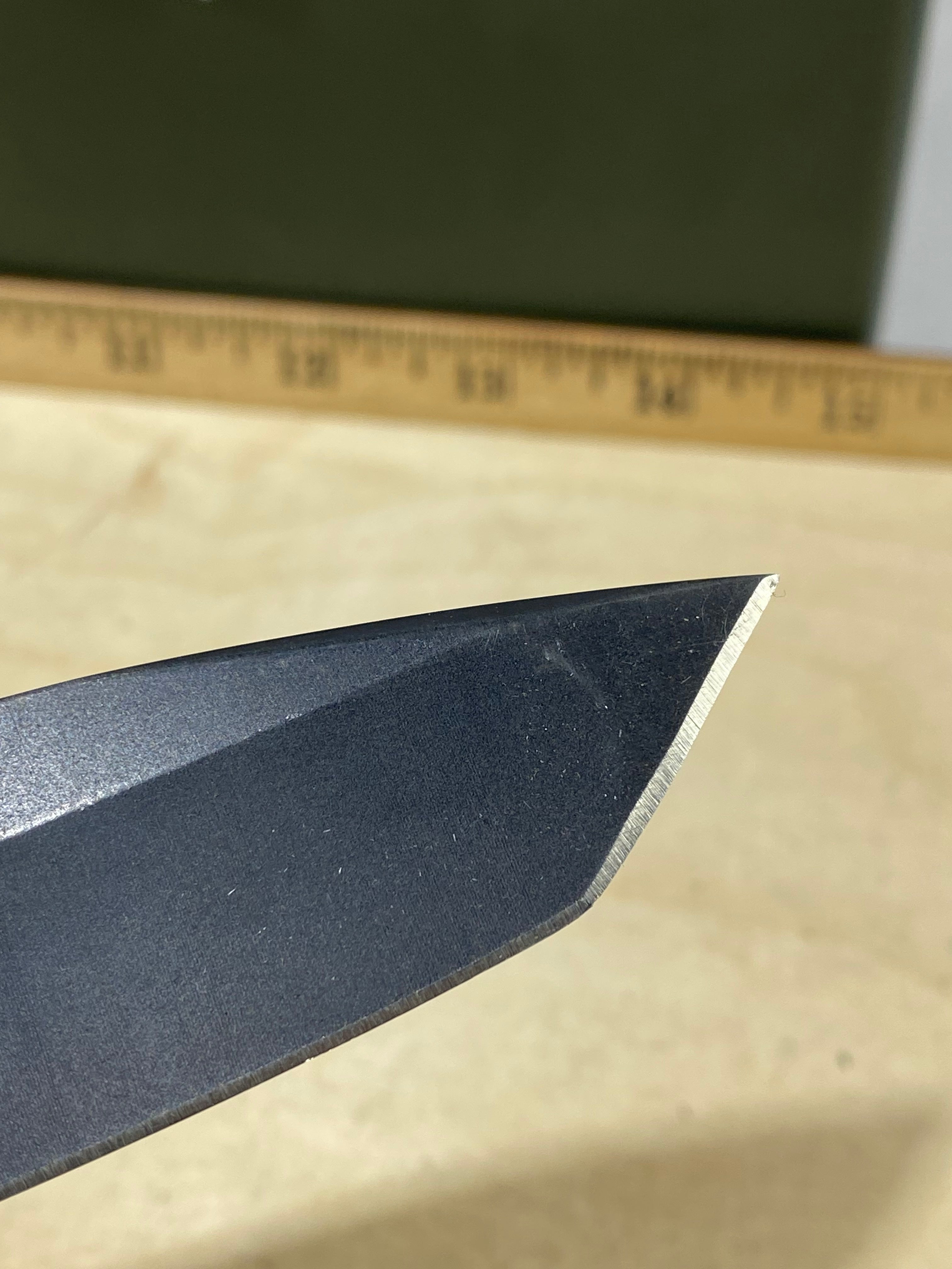 CRKT M16-04KS #131. Light usage