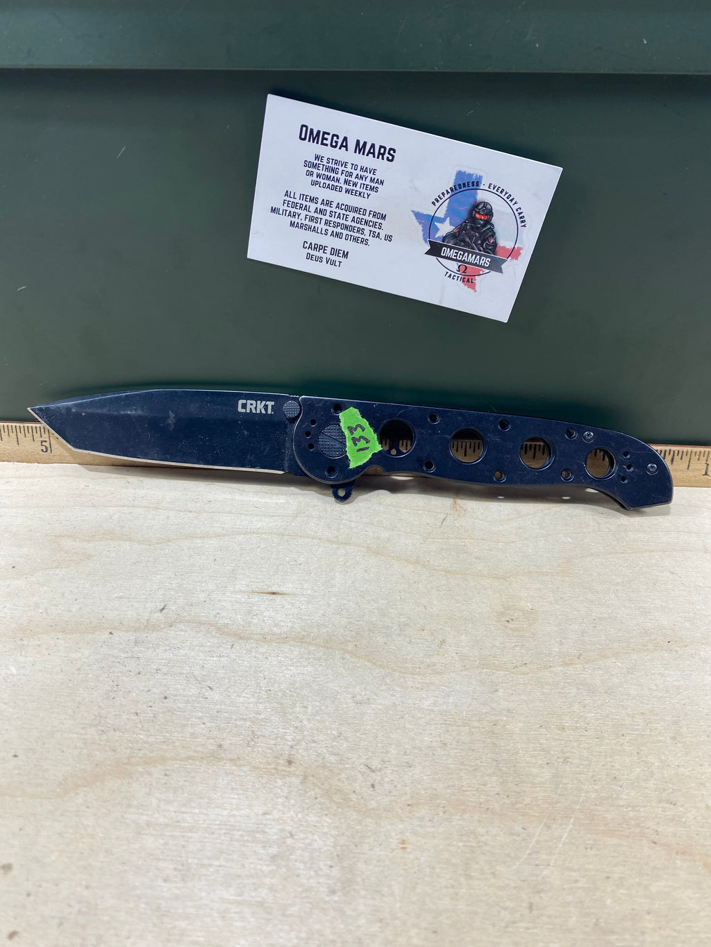 CRKT M16-04KS #133. Light usage