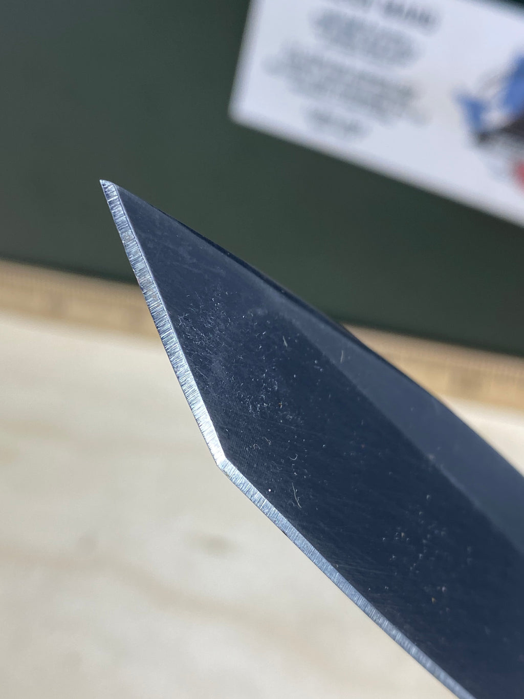 CRKT M16-04KS #135. Light usage