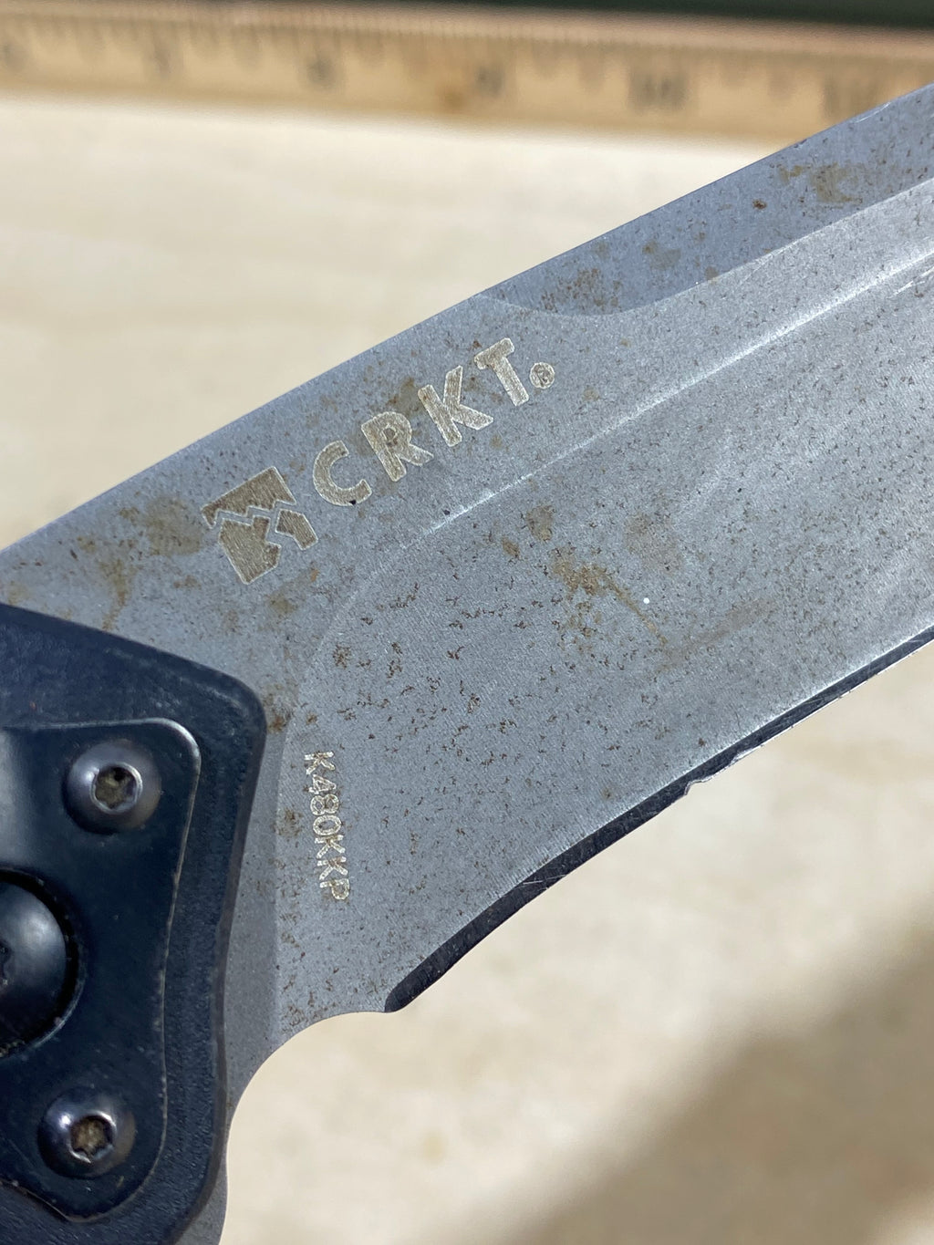 CRKT K480KKP #138. Light usage. Dirty. Resharpened. Chips on blade
