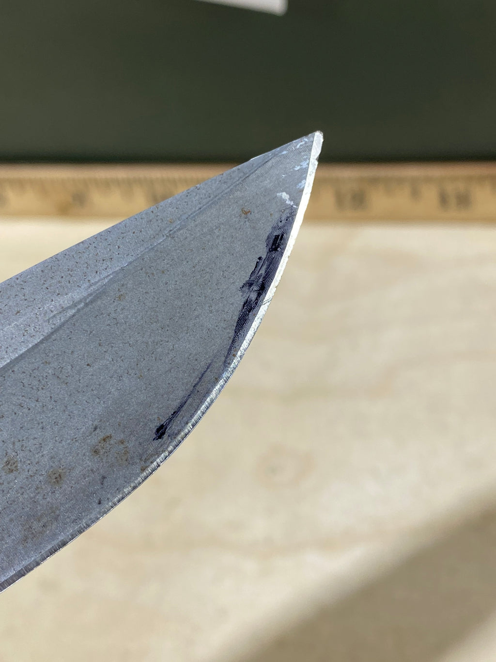 CRKT K480KKP #138. Light usage. Dirty. Resharpened. Chips on blade
