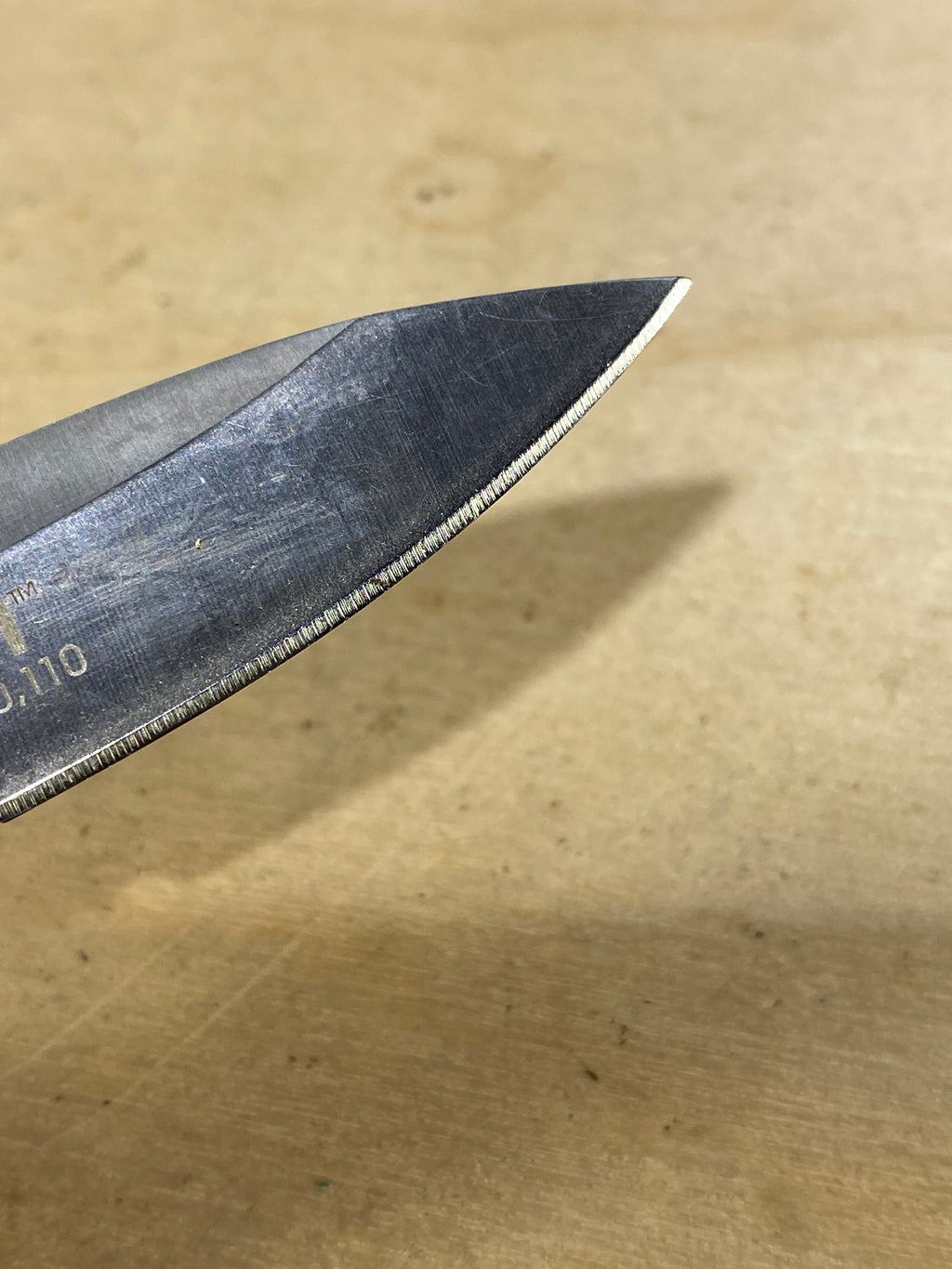 CRKT 7254Z Lake lll #-8. Light usage