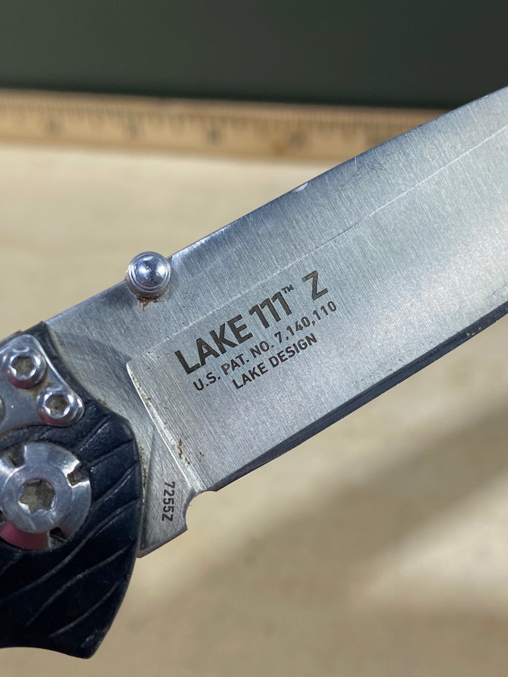 CRKT 7255Z Lake lll #-10. Light usage. Chip on blade. Resharpened. Discontinued.