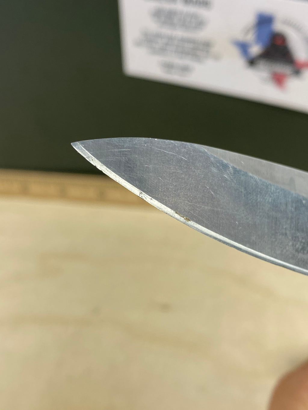 CRKT 7255Z Lake lll #-10. Light usage. Chip on blade. Resharpened. Discontinued.