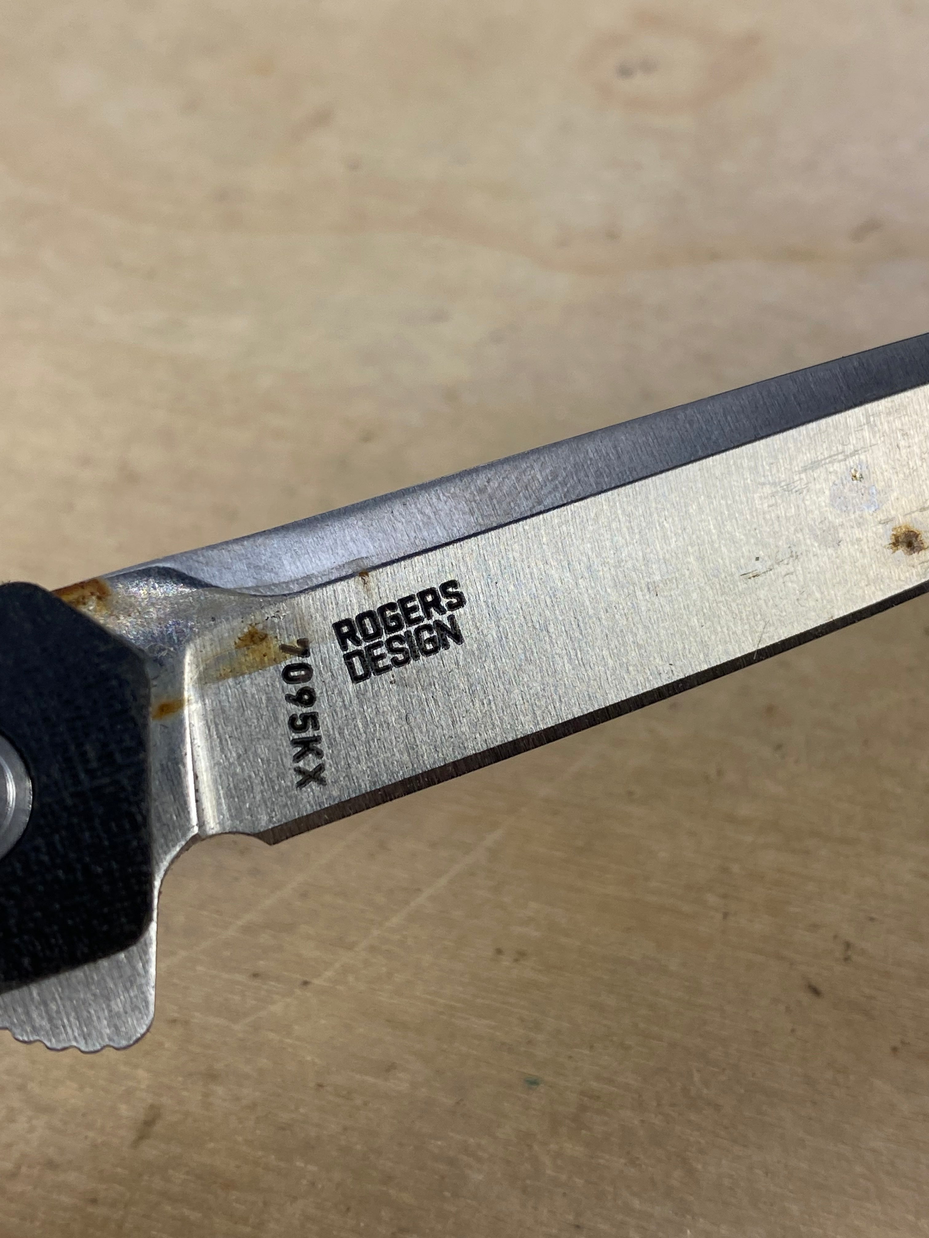 CRKT 7095KX #-14. Light usage. Dirty.