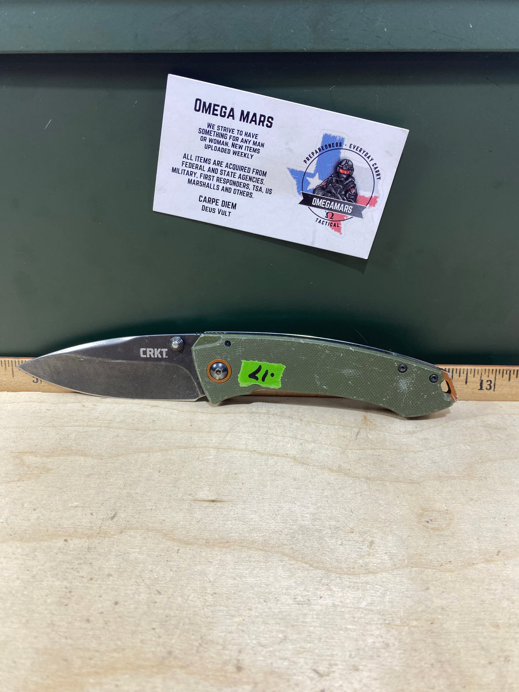 CRKT 2520 Tuna #-17. Light usage. Dirty.