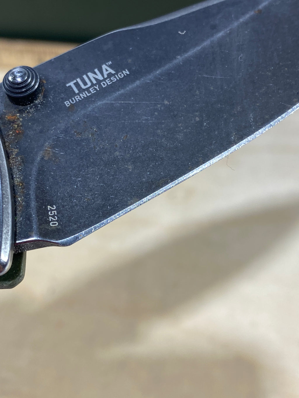 CRKT 2520 Tuna #-17. Light usage. Dirty.