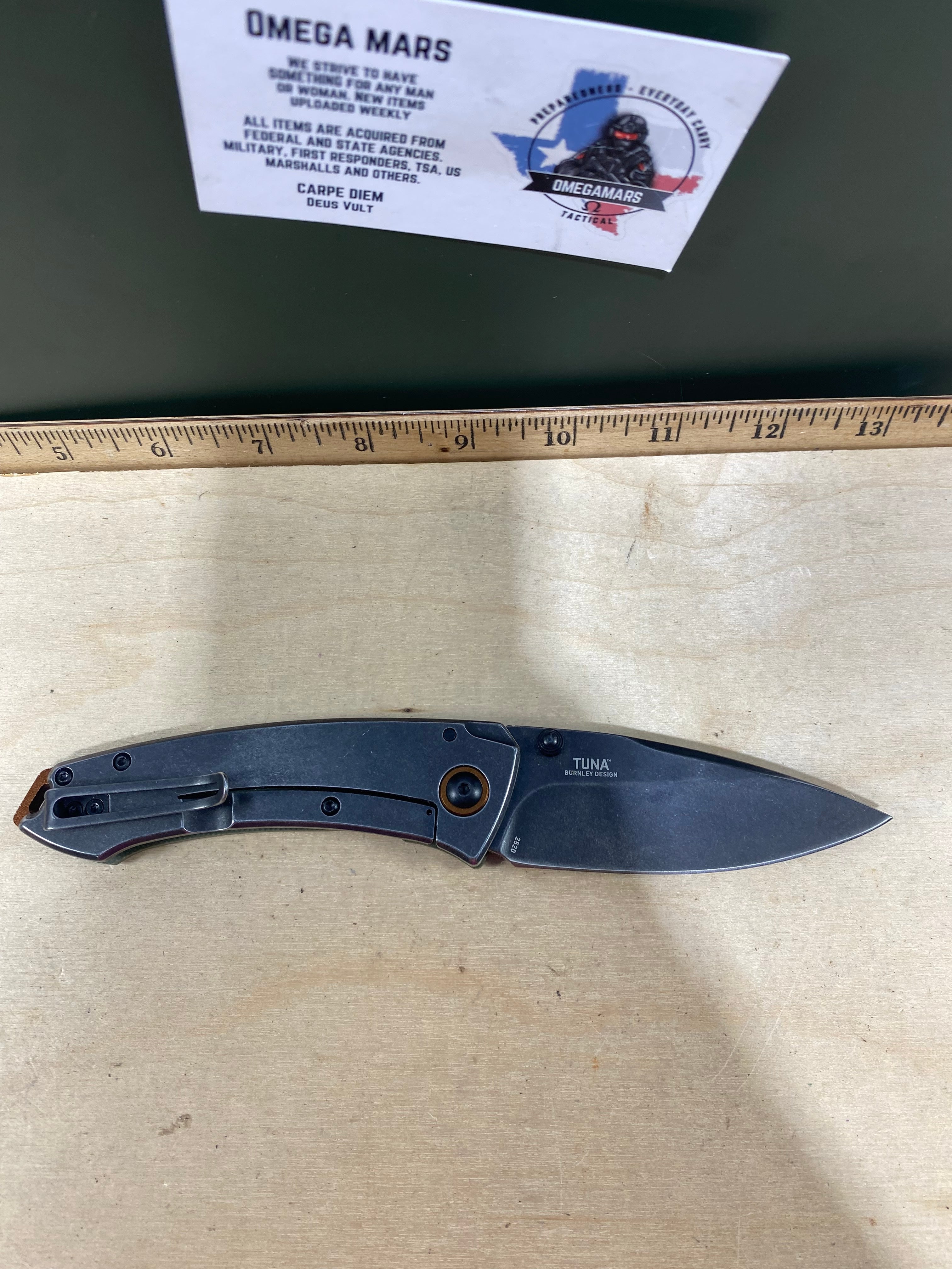 CRKT 2520 Tuna #-20. Light usage. Pocket clip it's bend out.