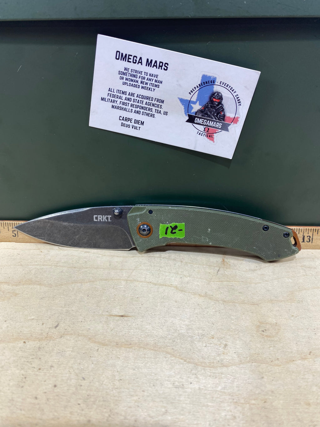 CRKT 2520 Tuna #-21. Light usage. Chips on blade. Resharpened.