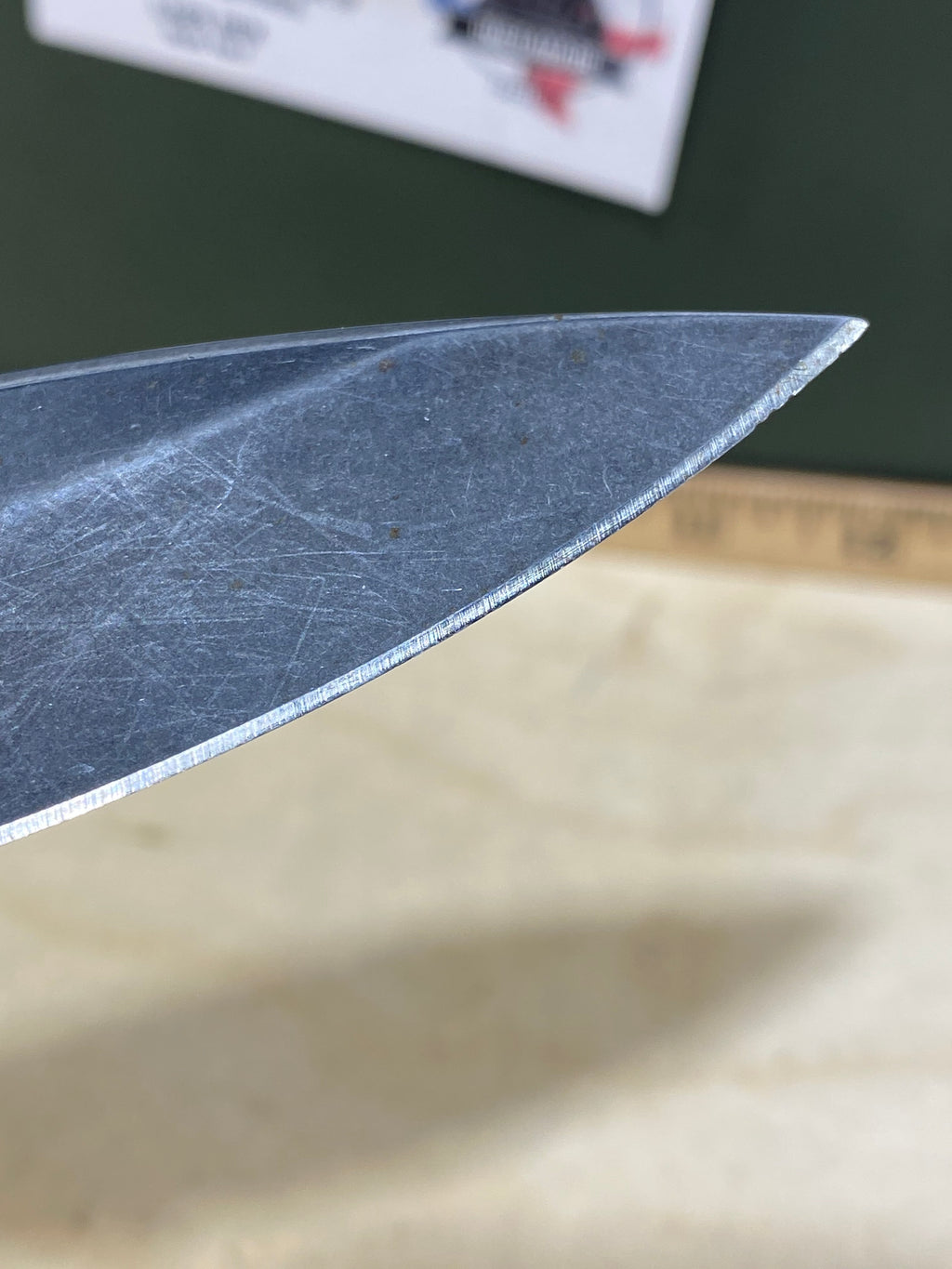 CRKT 2520 Tuna #-21. Light usage. Chips on blade. Resharpened.
