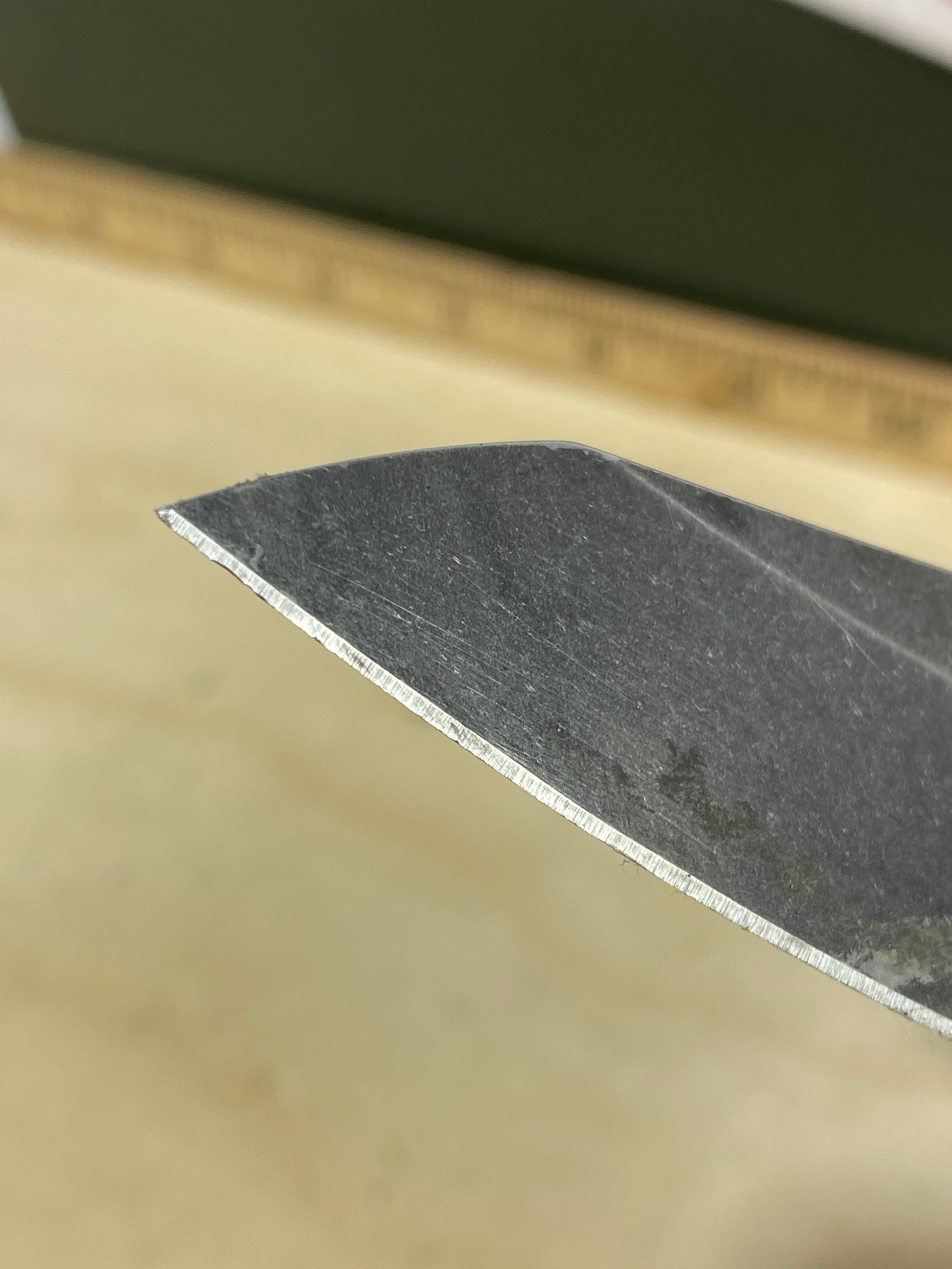 CRKT 6280 Overland #-24. Light usage. Dirty. Chip on blade.