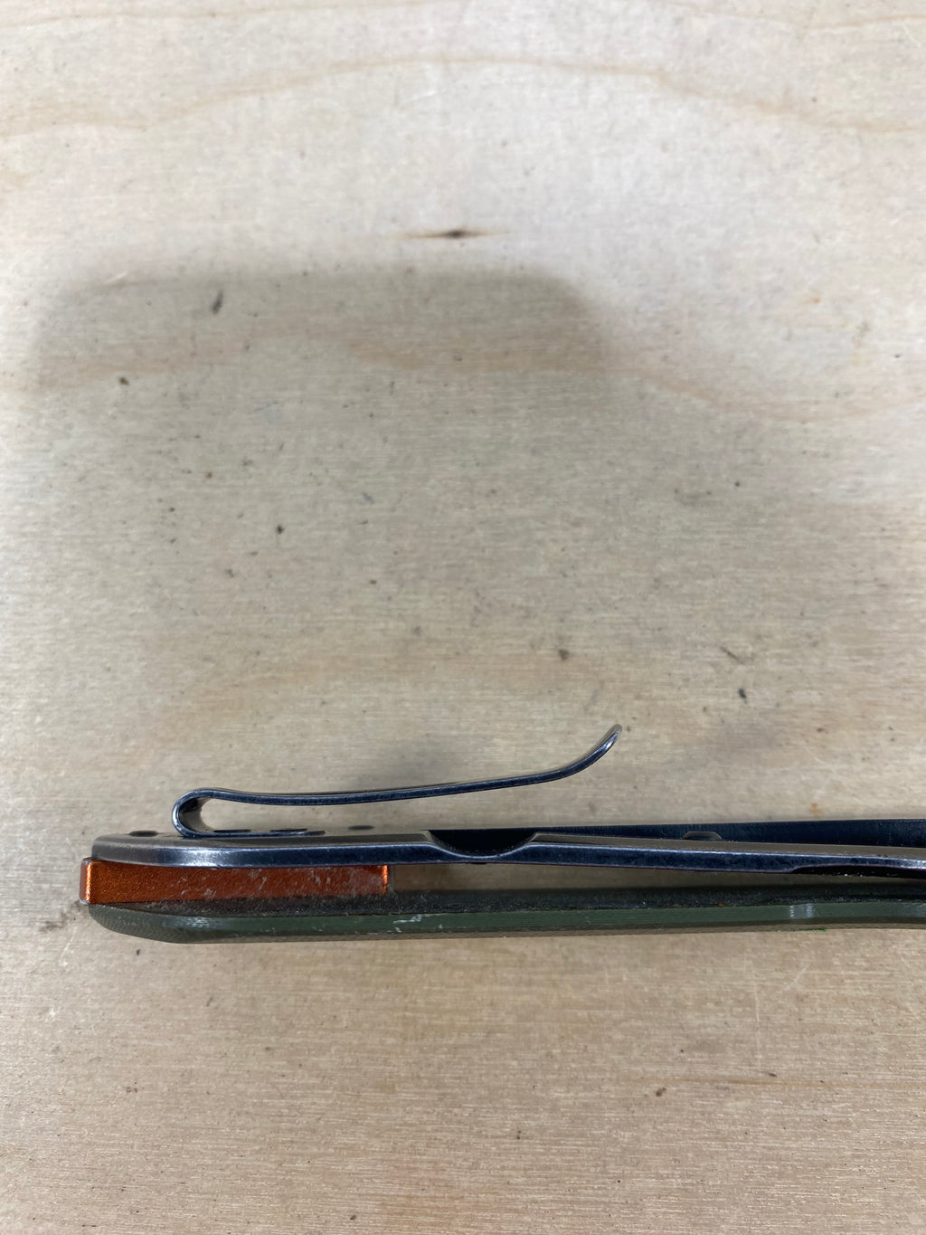 CRKT 6280 Overland #-25. Light usage. Pocket clip it's bend out.